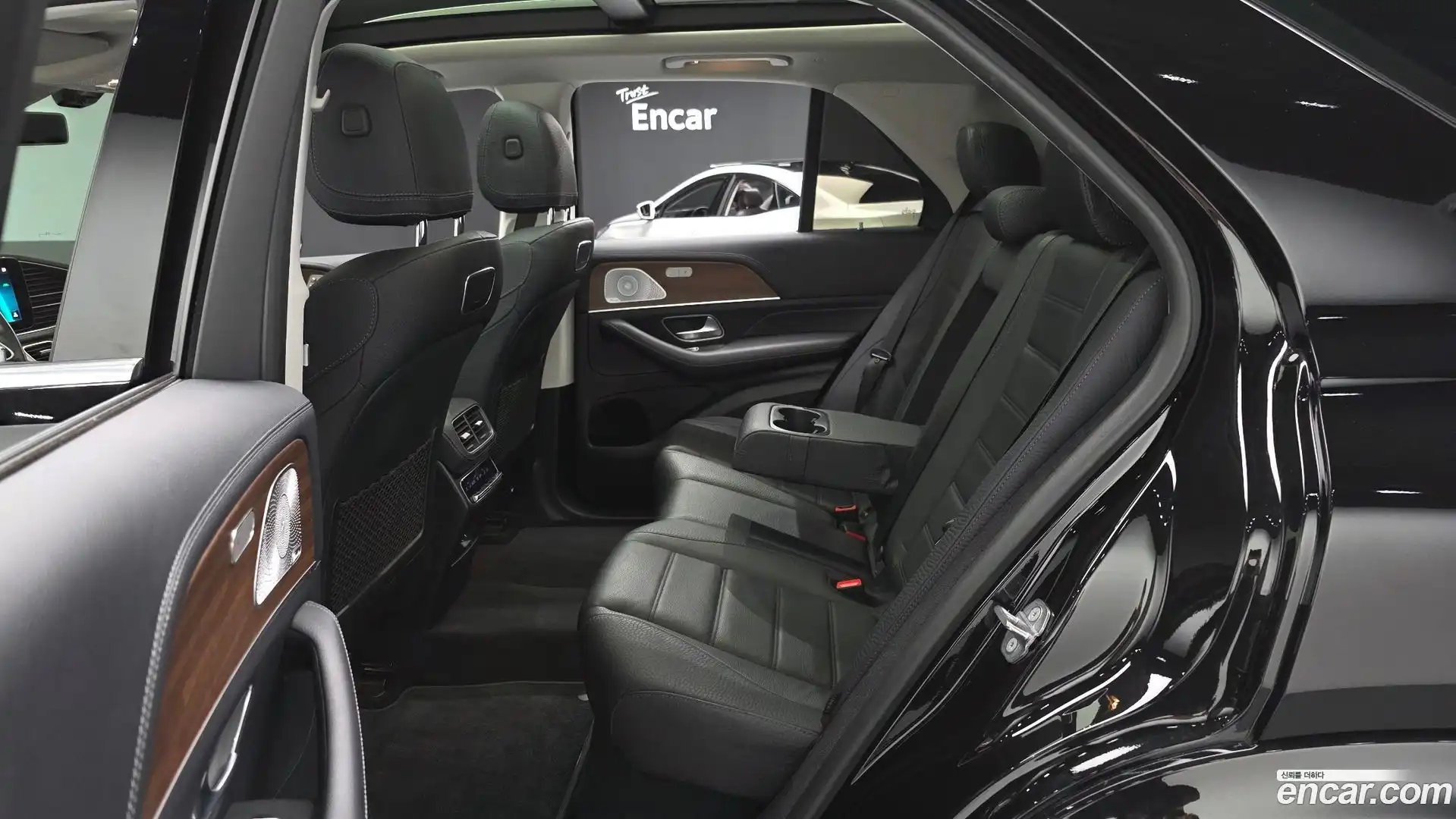GLE-Class Mercedes-Benz 2020.5-OPTION-016