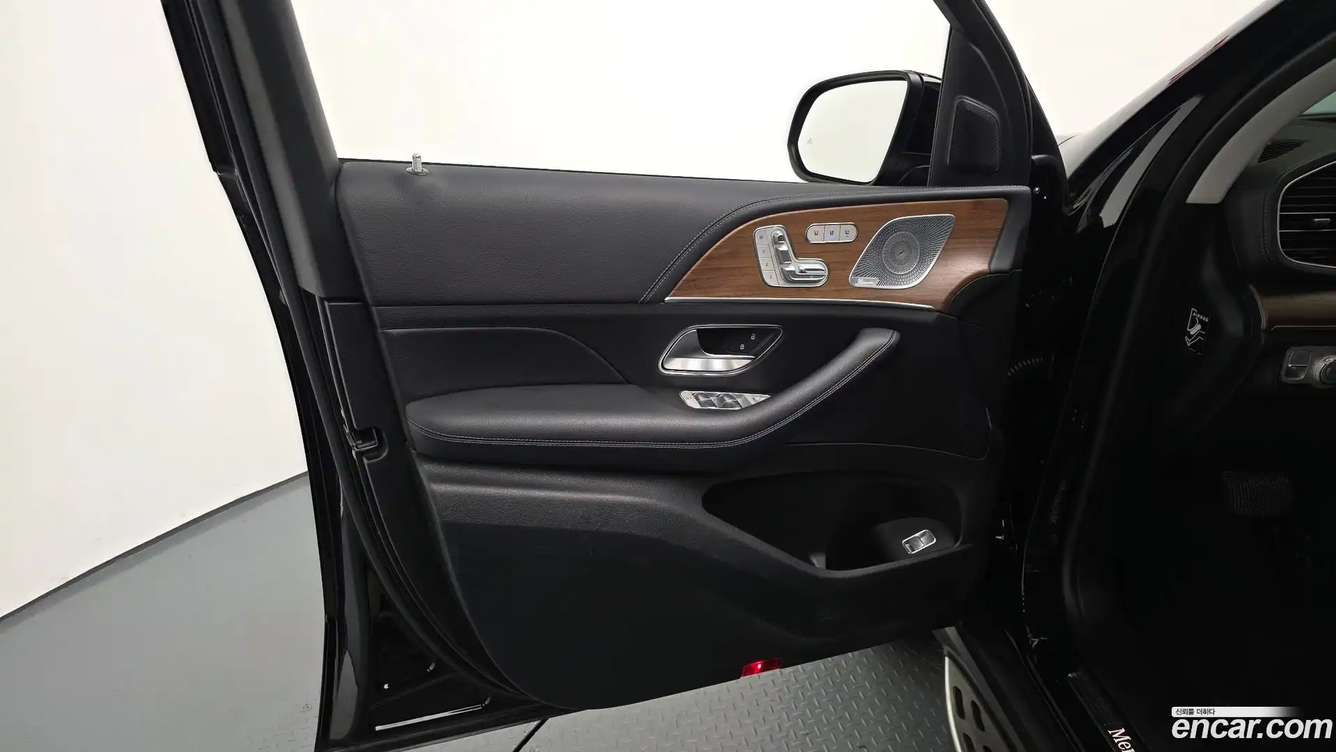 GLE-Class Mercedes-Benz 2020.5-INNER-034