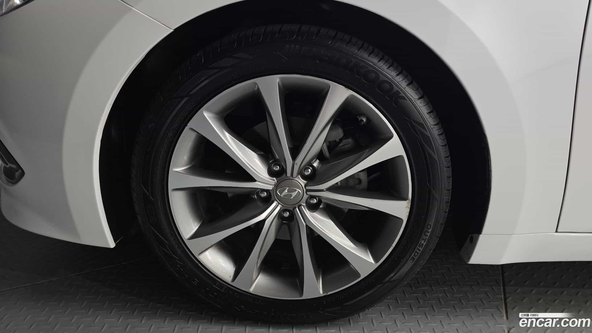 Grandeur Hyundai 2015.0-OUTER-005