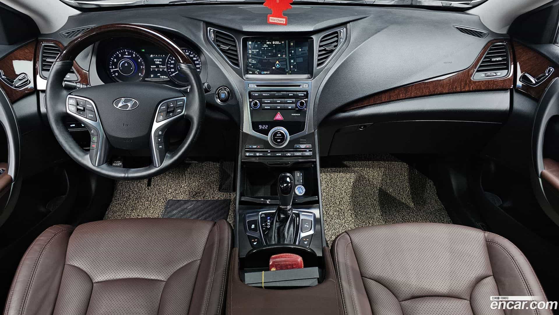 Grandeur Hyundai 2015.0-INNER-007