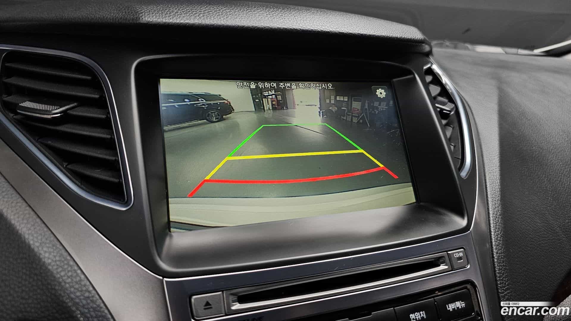 Grandeur Hyundai 2015.0-OPTION-019