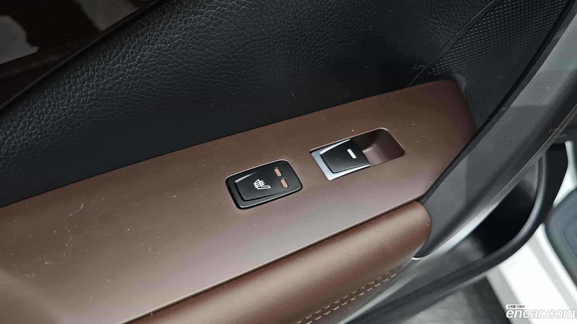 Grandeur Hyundai 2015.0-OPTION-022