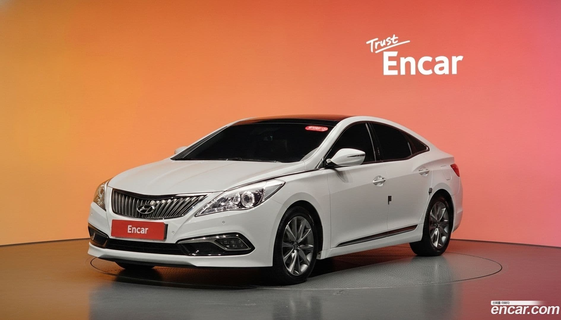 Main__Slider__Photo:Grandeur Hyundai 2015.0-0