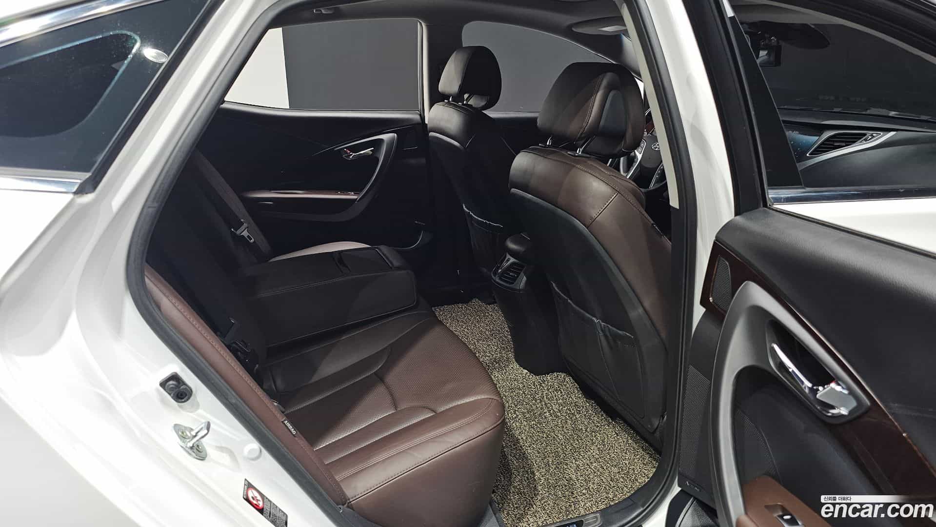 Grandeur Hyundai 2015.0-INNER-036