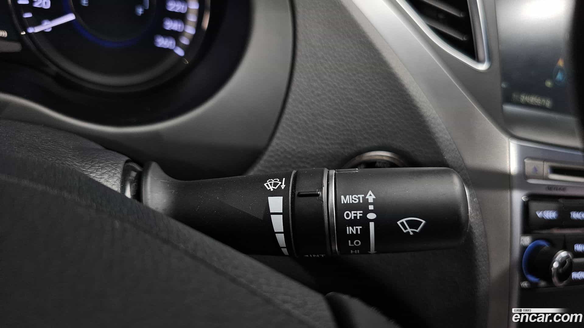 Grandeur Hyundai 2015.0-OPTION-040