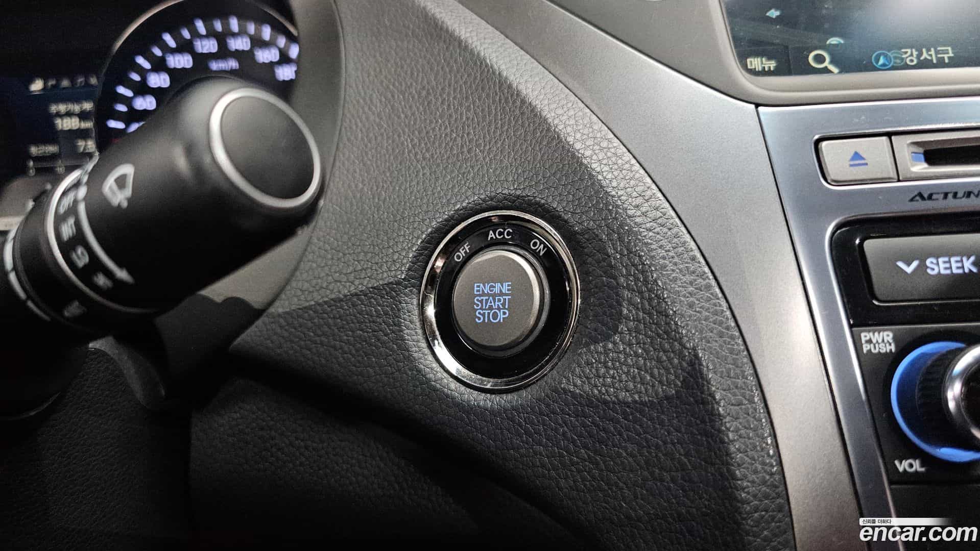 Grandeur Hyundai 2015.0-OPTION-041