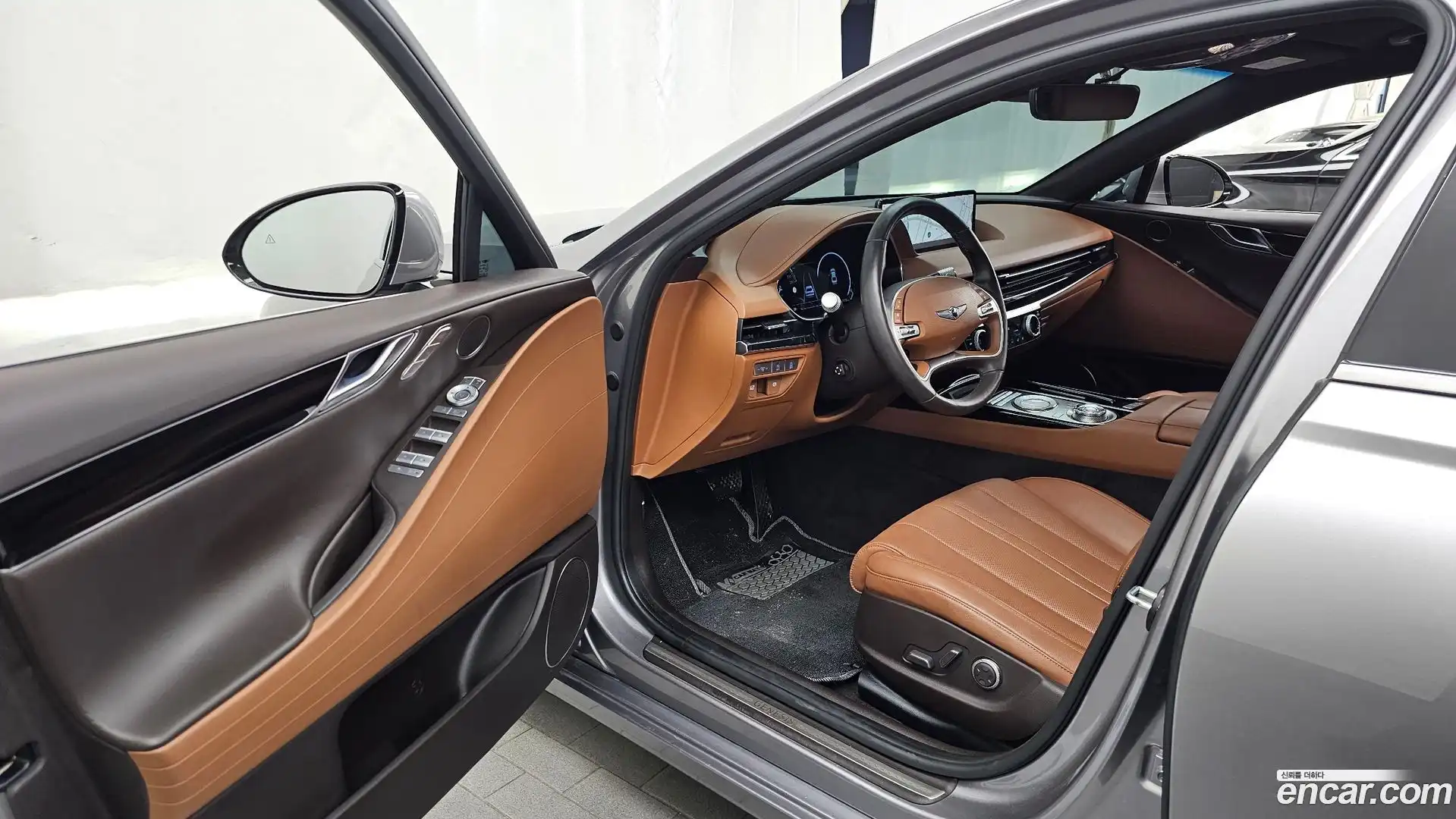 G80 Genesis 2022.3-INNER-010