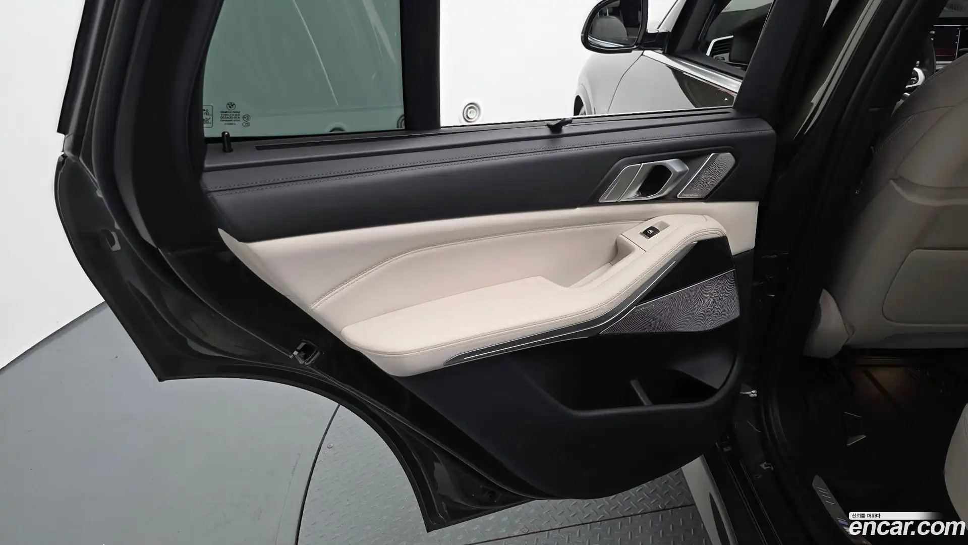 X5 BMW 2023.1-INNER-035