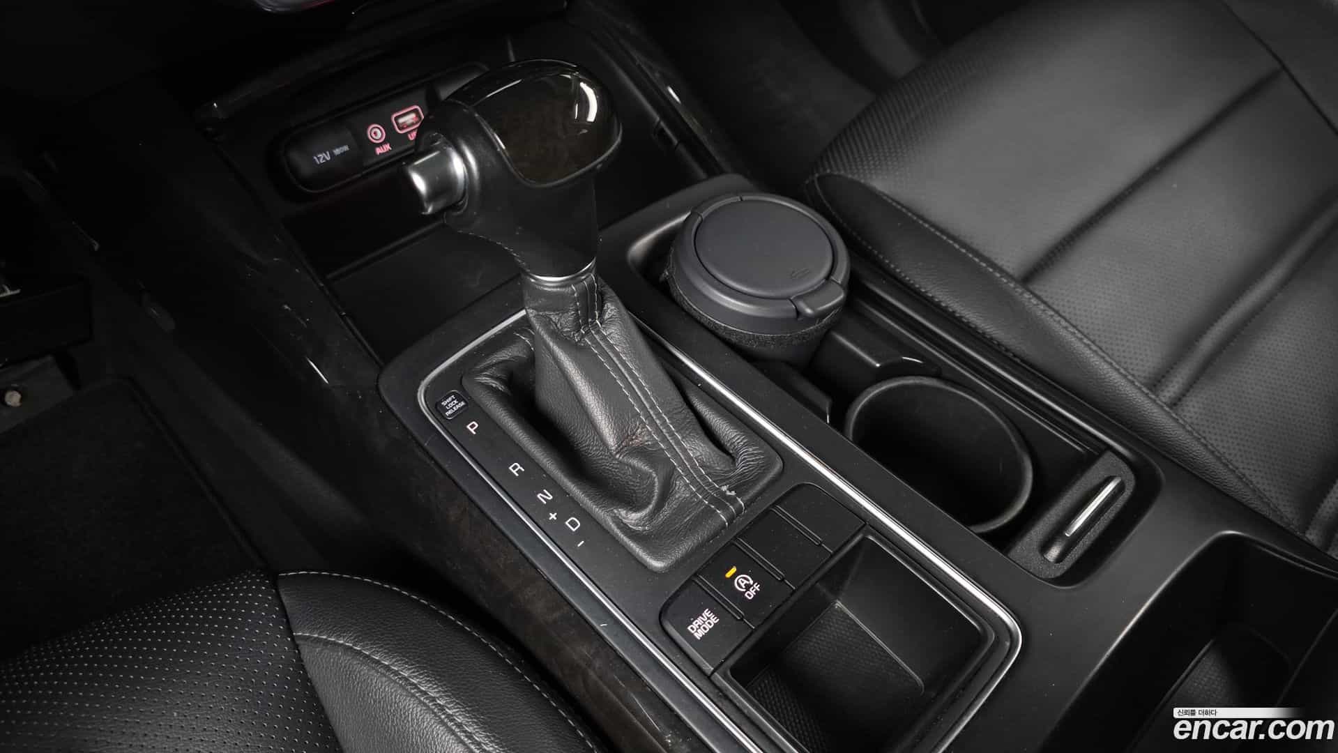 Sorento Kia 2016.1-INNER-009