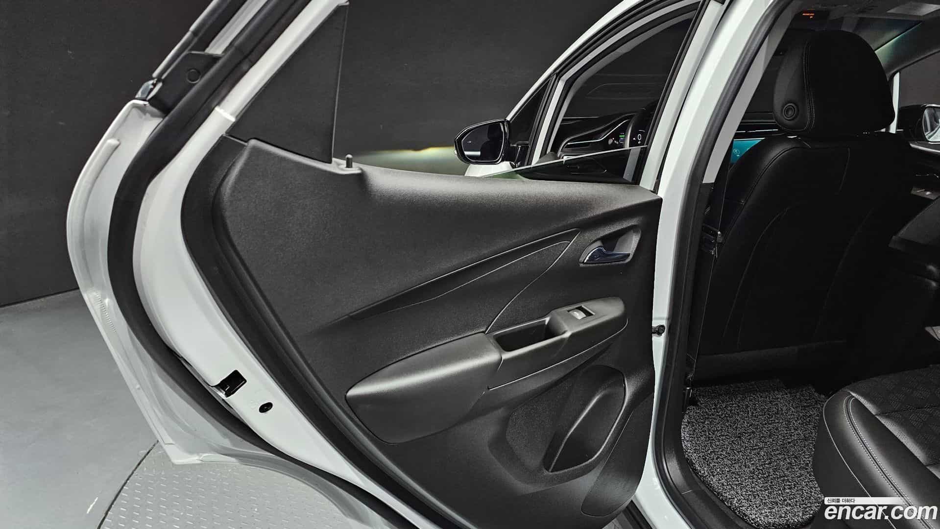 Bolt EV Chevrolet 2023.3-INNER-035