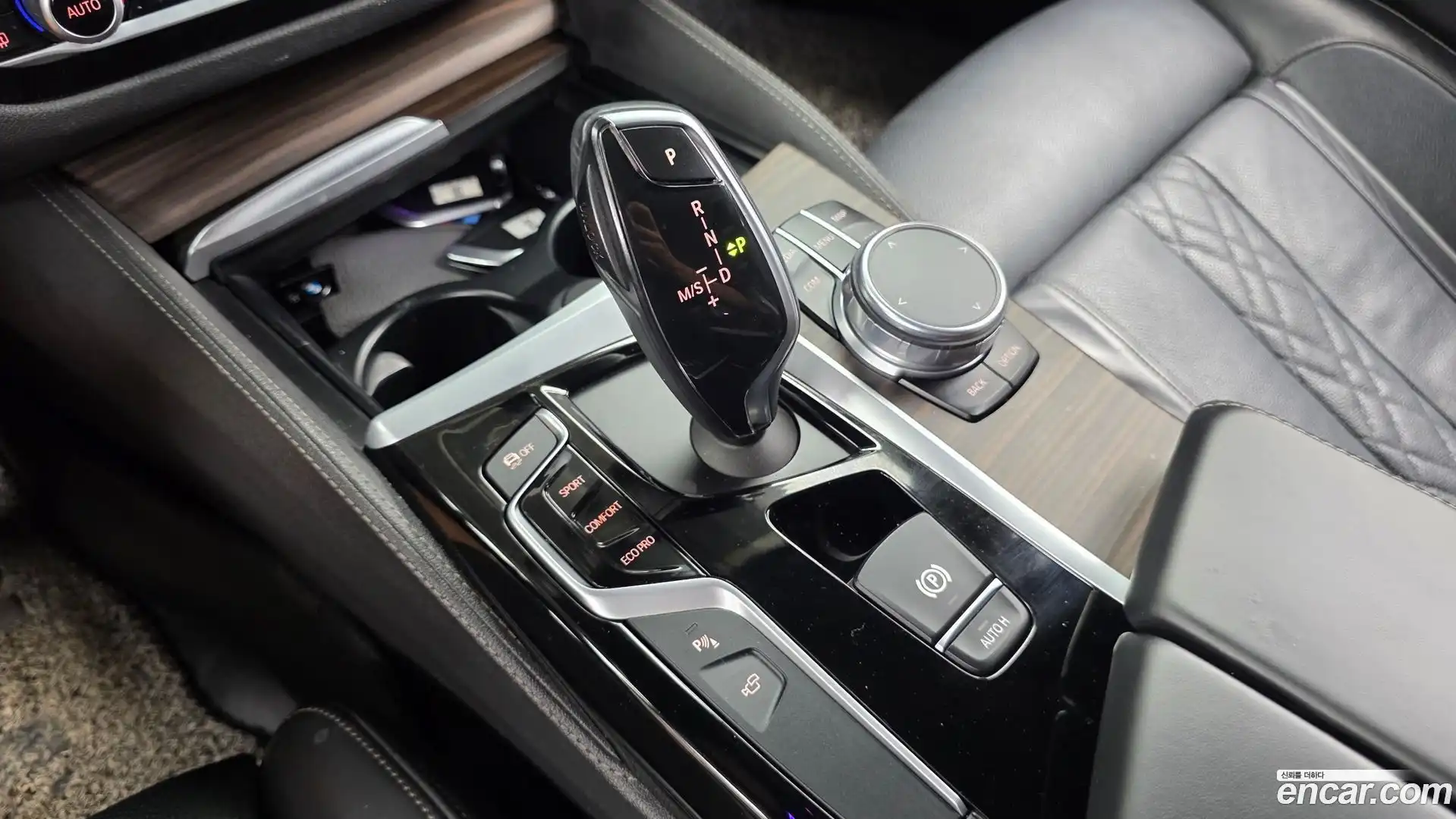 5-Series BMW 2017.6-INNER-009