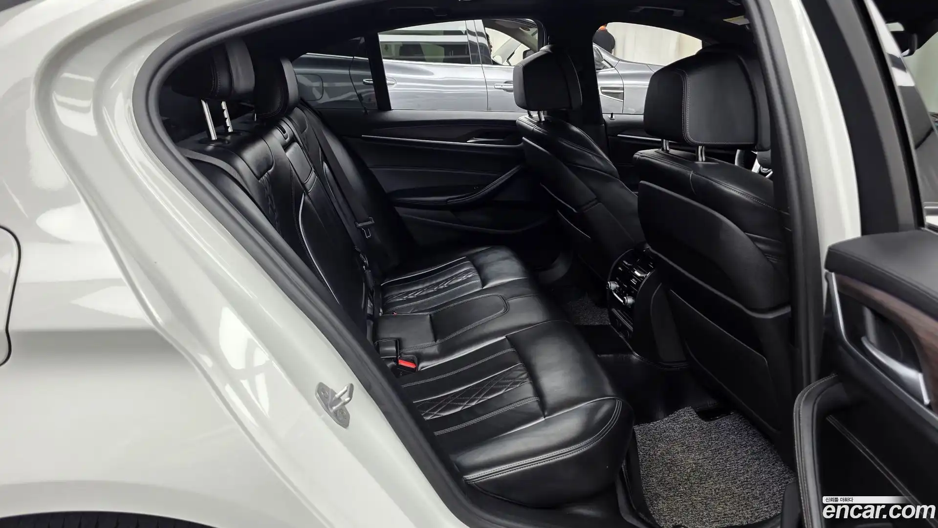5-Series BMW 2017.6-OPTION-016