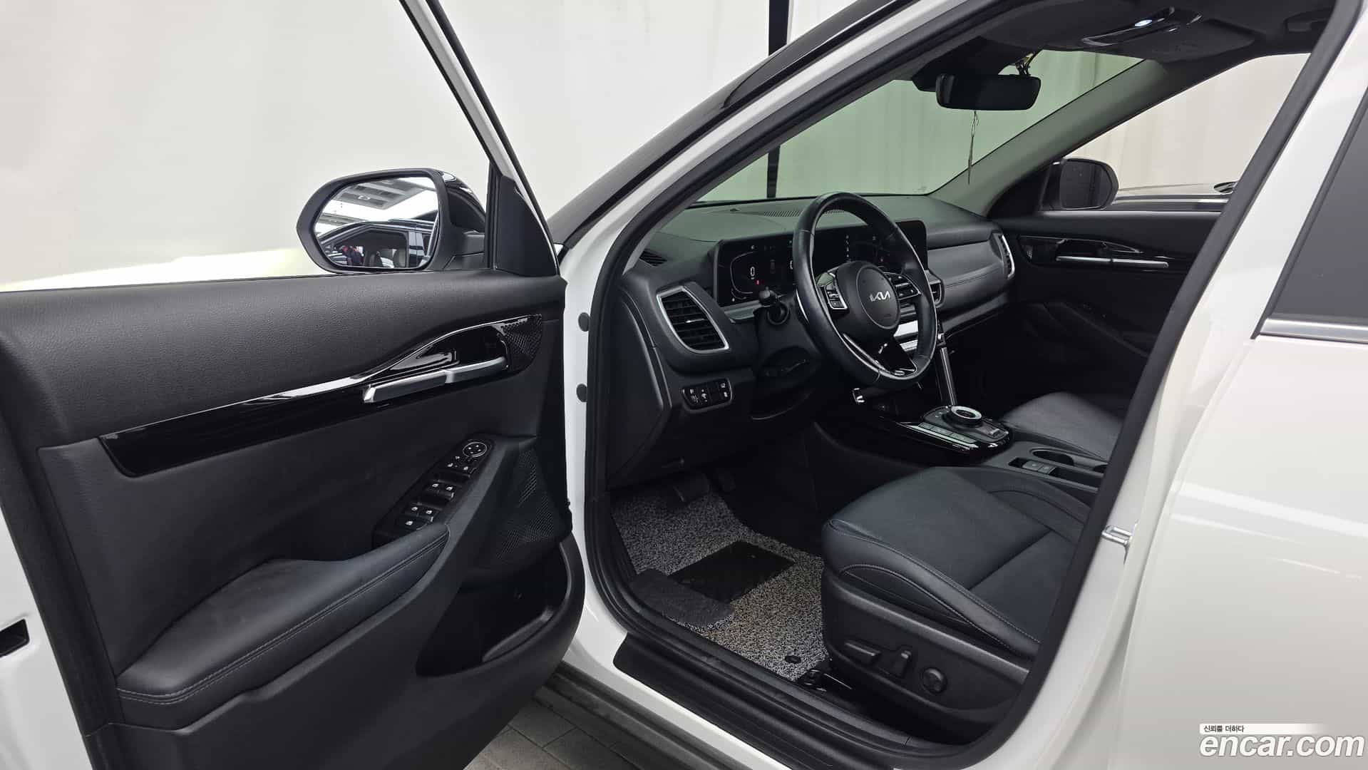 Seltos Kia 2023.2-INNER-010