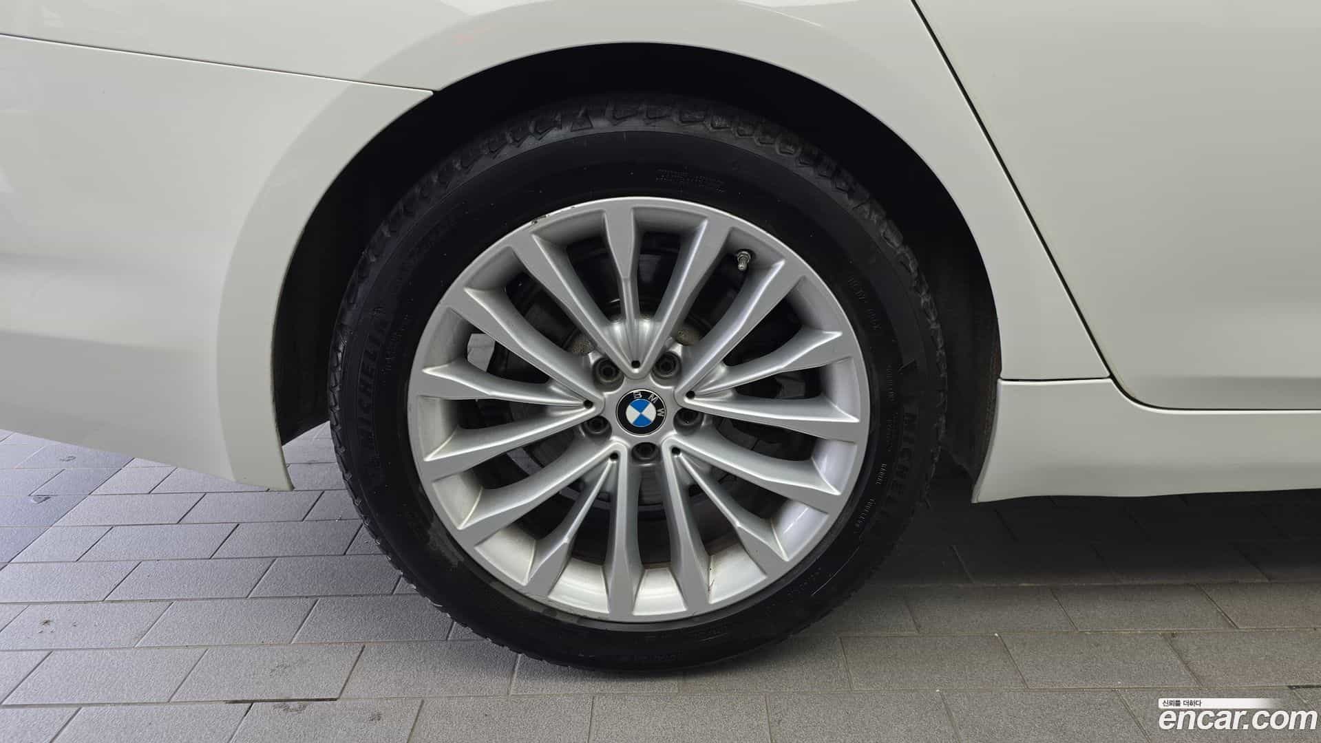 5-Series BMW 2018.4-OUTER-005