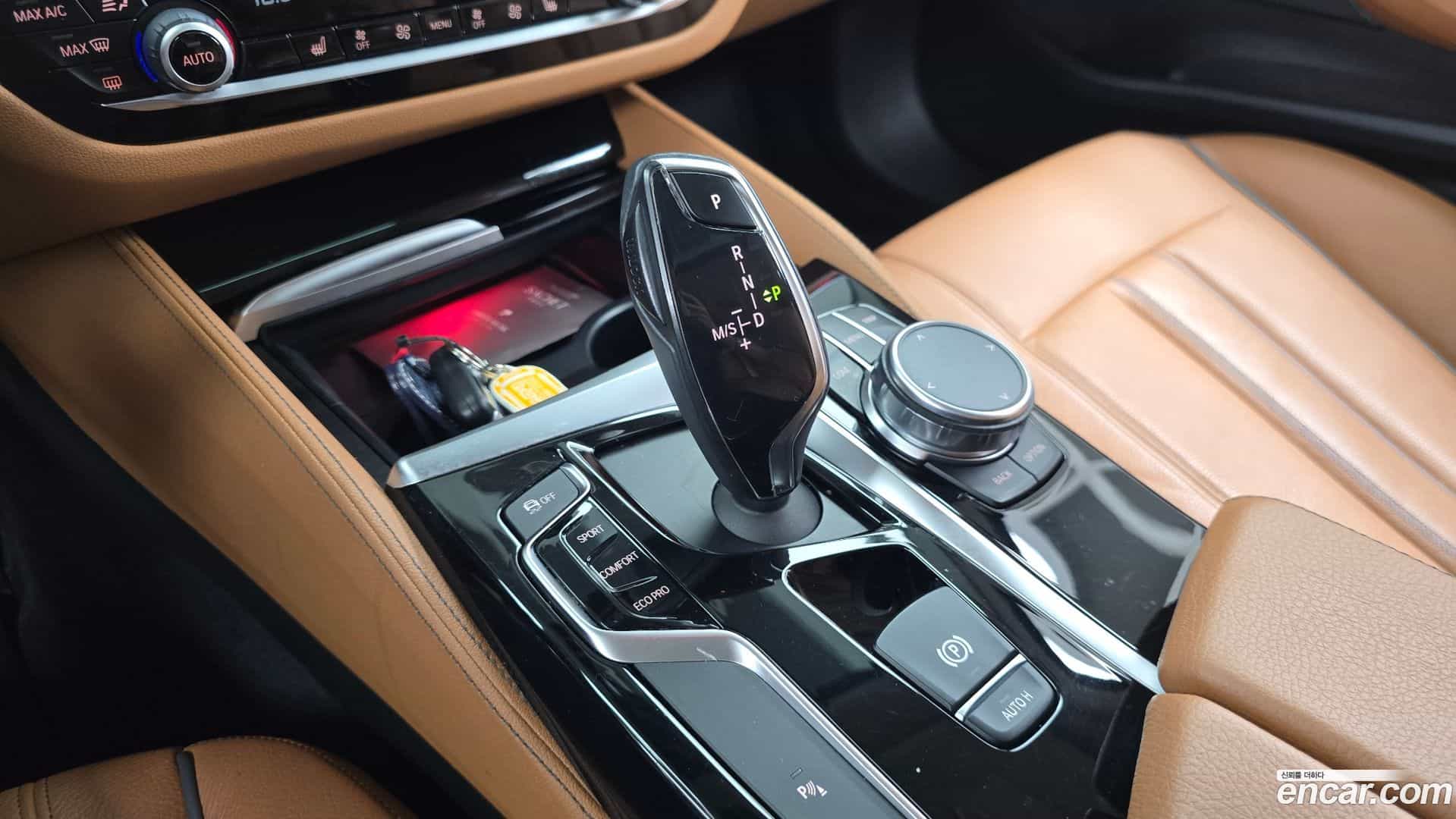 5-Series BMW 2018.4-INNER-009