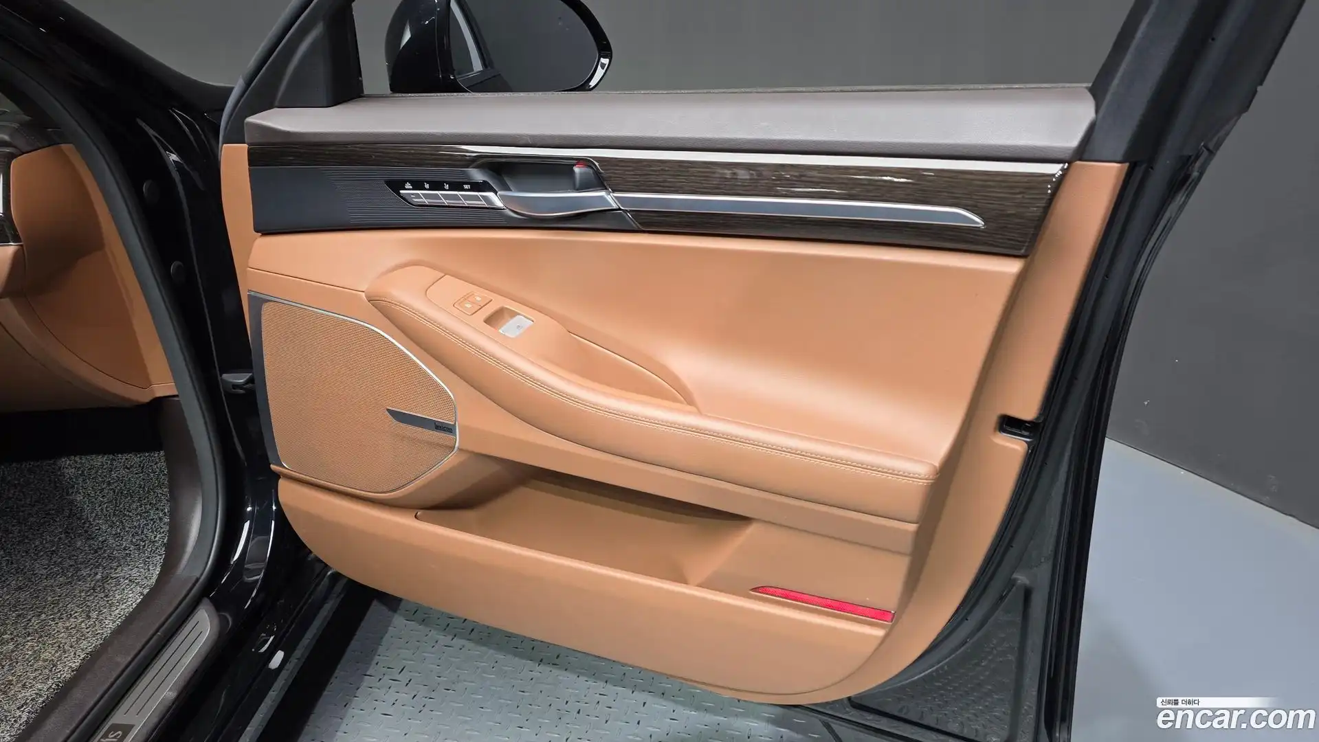 G90 Genesis 2020.5-INNER-034