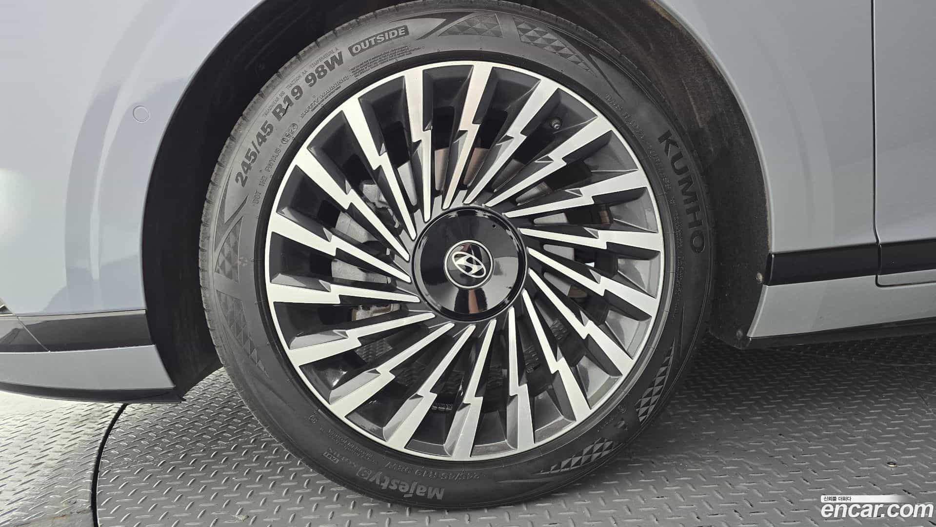Grandeur Hyundai 2023.6-OUTER-005