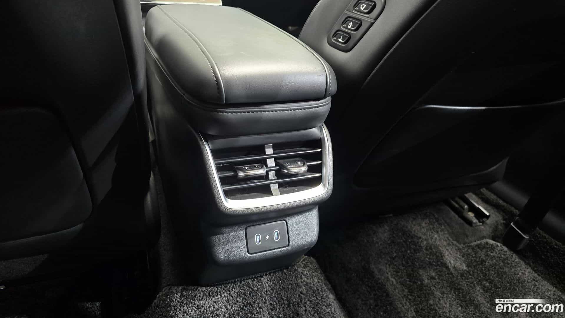 Grandeur Hyundai 2023.6-OPTION-047