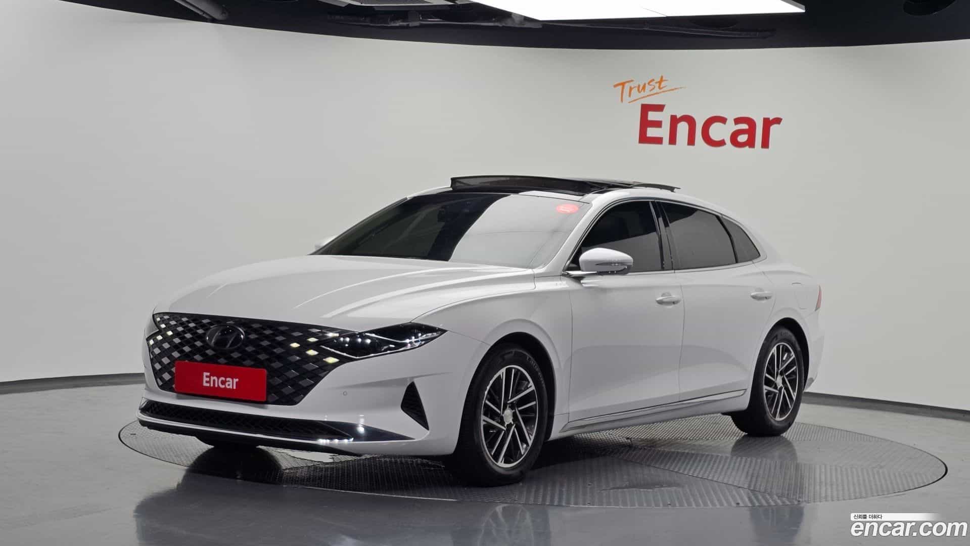 Grandeur Hyundai 2022.4-OUTER-001