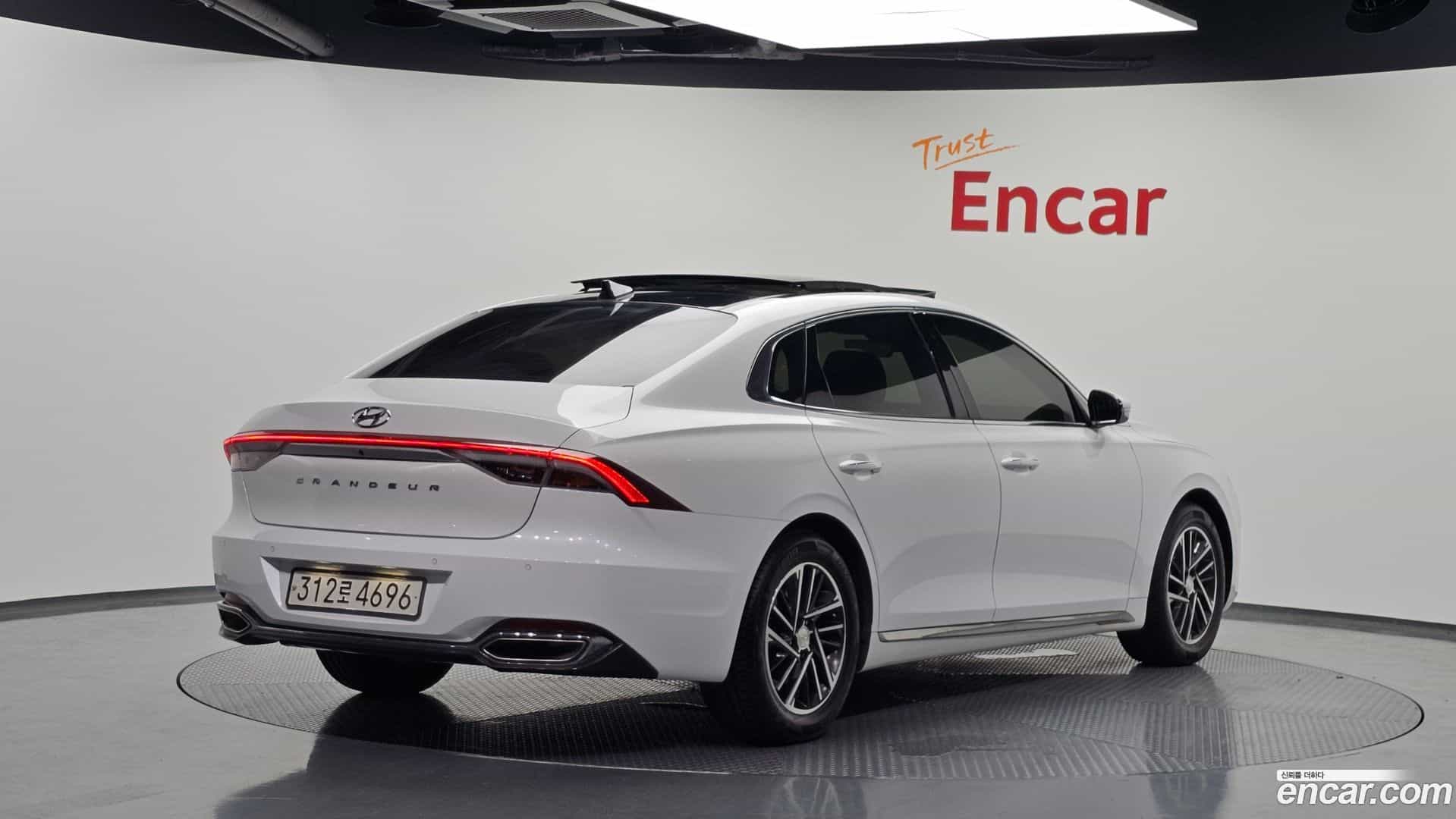 Grandeur Hyundai 2022.4-OUTER-002