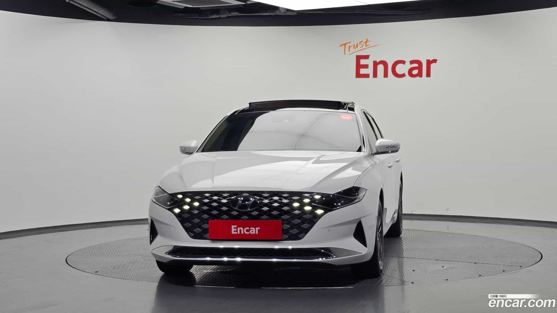 Grandeur Hyundai 2022.4-OUTER-003