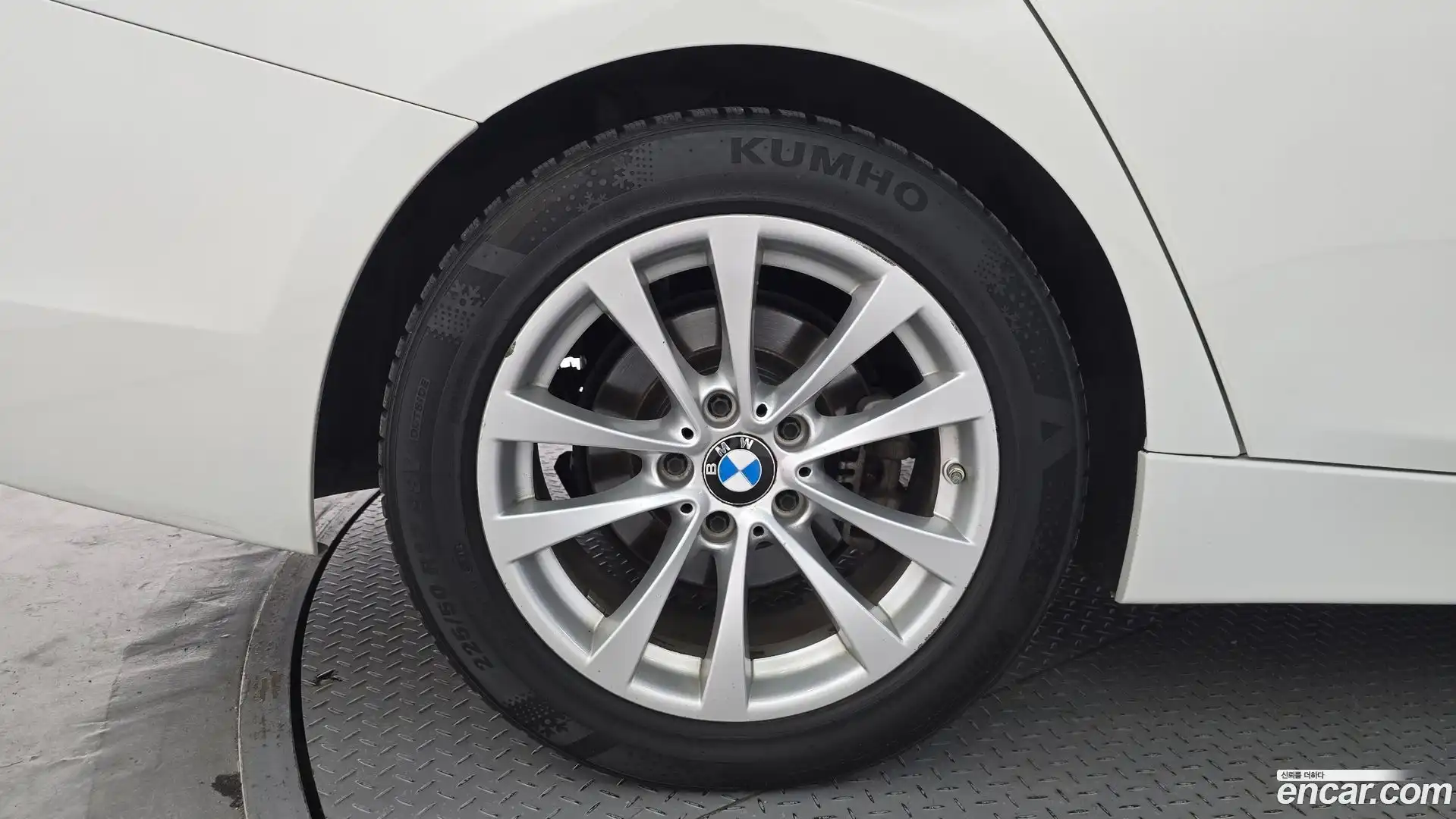 3-Series BMW 2018.2-OUTER-005