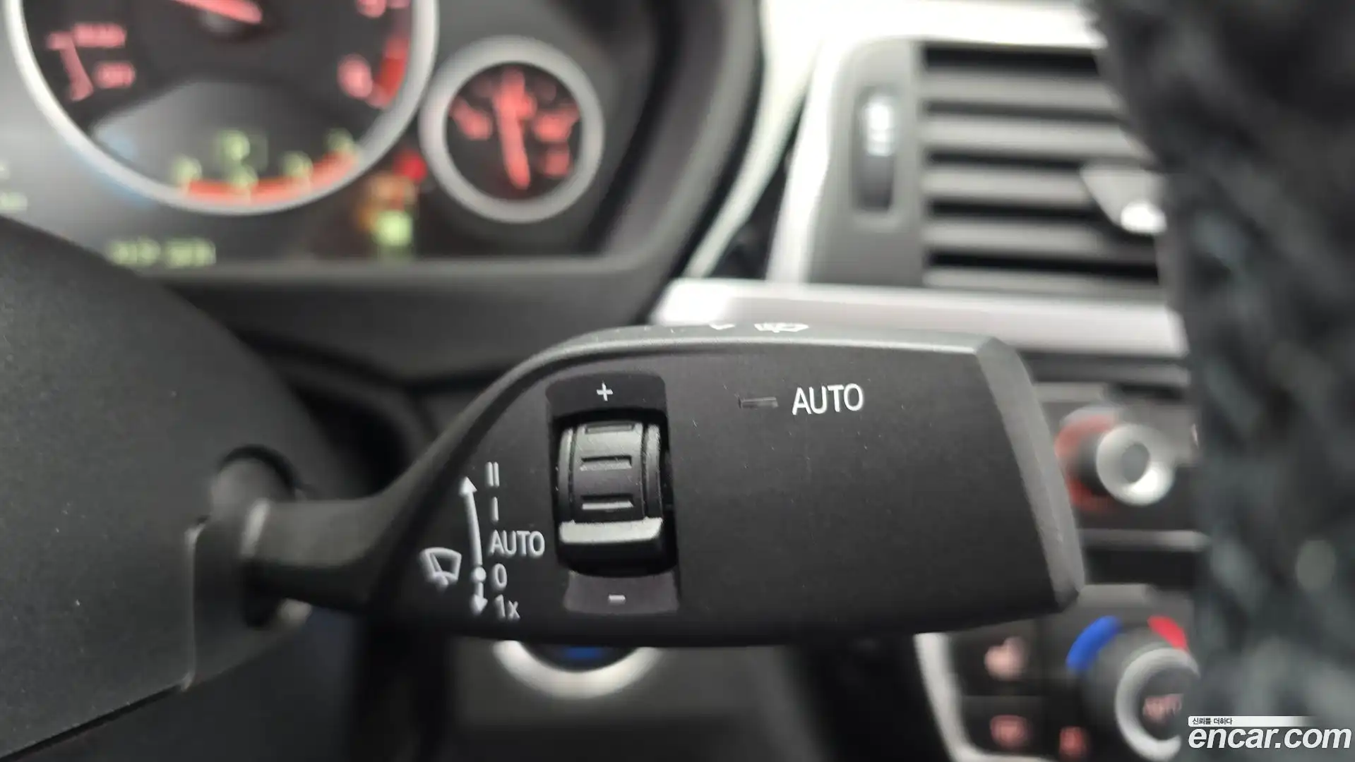 3-Series BMW 2018.2-OPTION-024