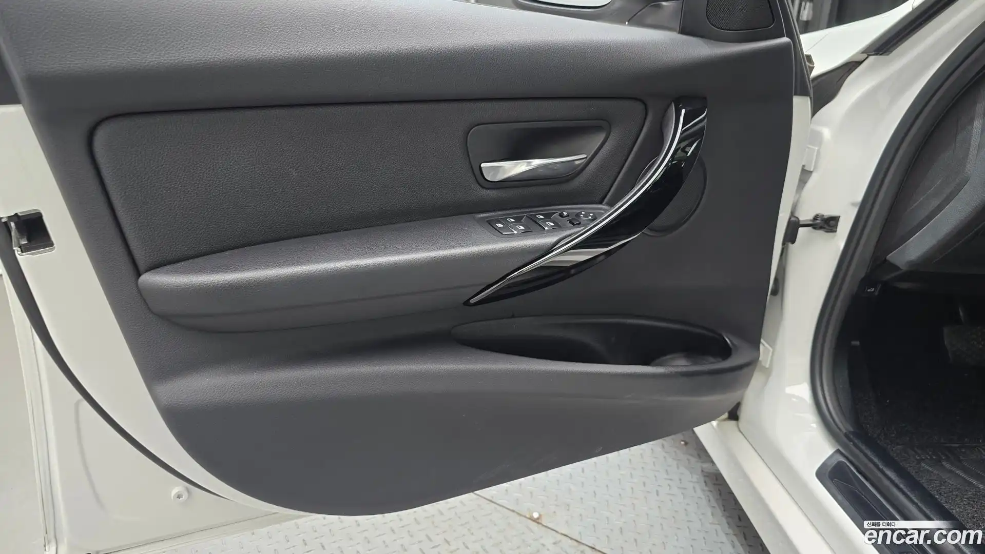 3-Series BMW 2018.2-INNER-034