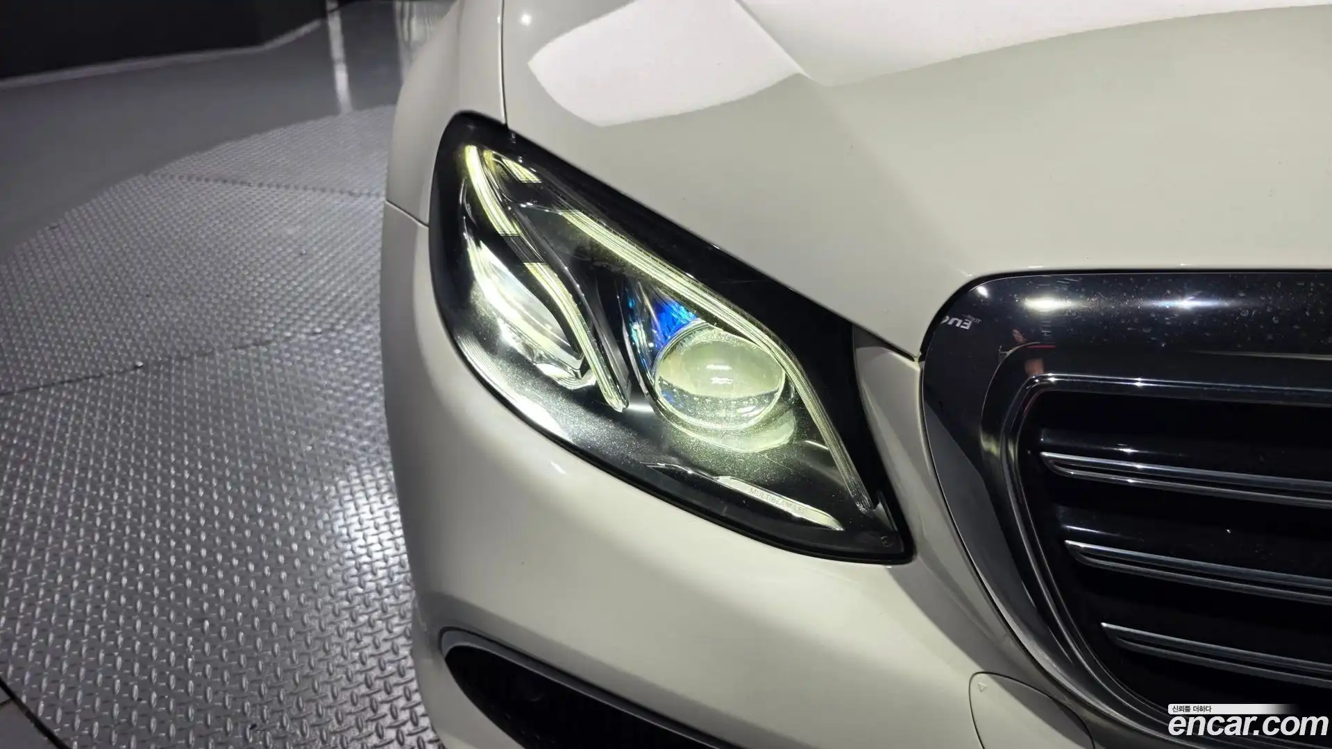 E-Class Mercedes-Benz 2020.3-OUTER-032