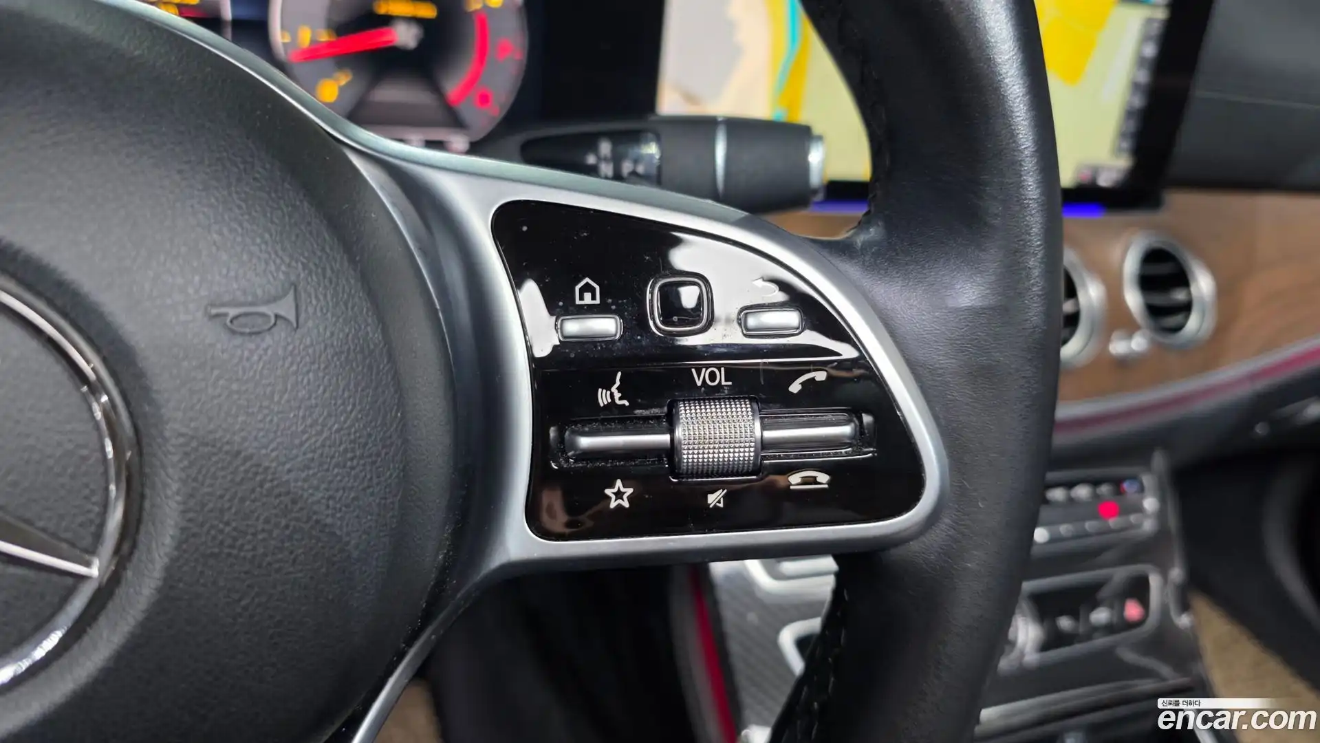 E-Class Mercedes-Benz 2020.3-OPTION-045