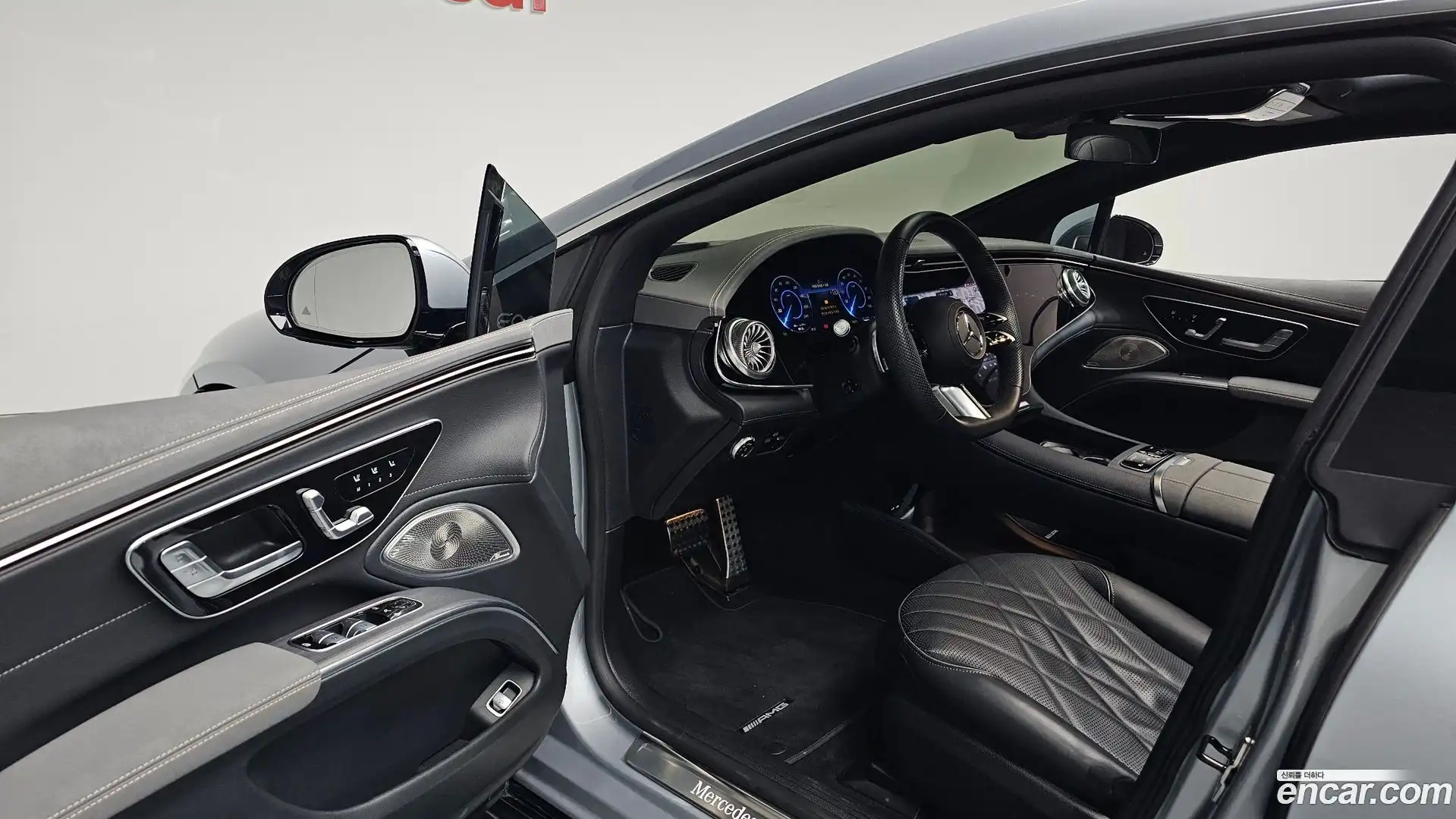 EQS Mercedes-Benz 2022.11-OPTION-015