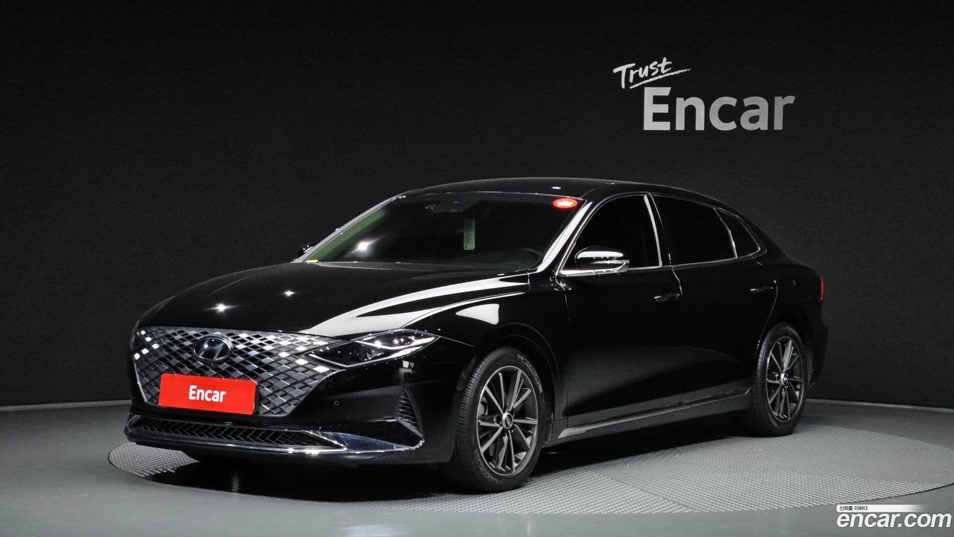 Main__Slider__Photo:Grandeur Hyundai 2022.5-0