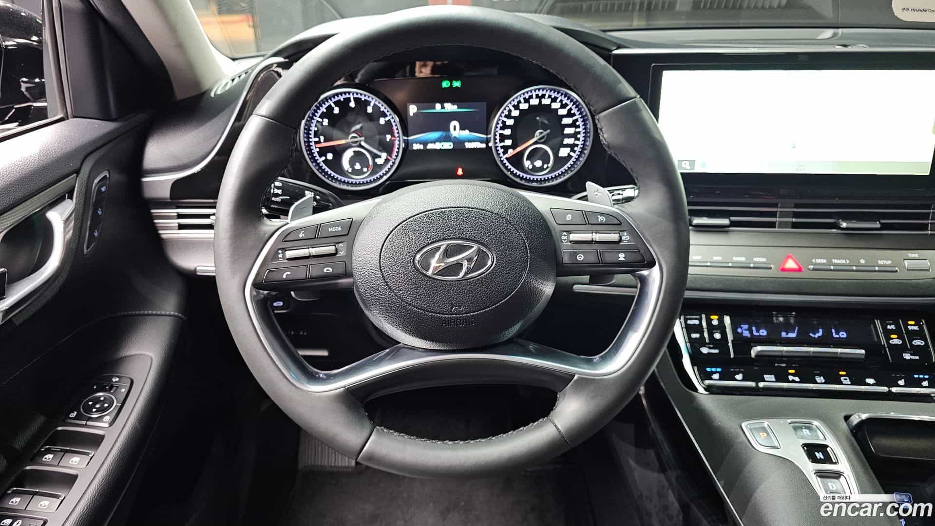 Grandeur Hyundai 2022.5-OPTION-017