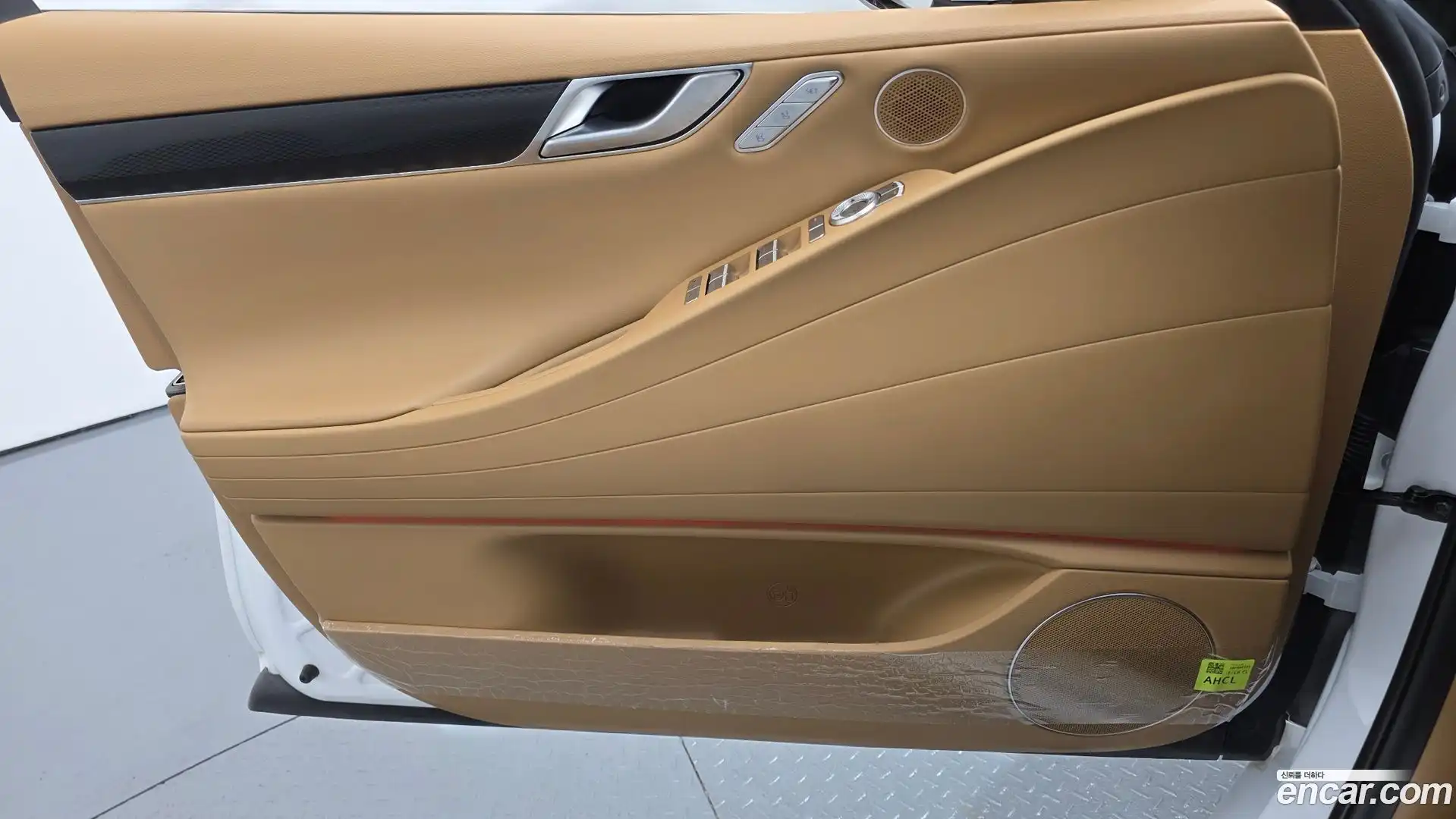 G80 Genesis 2026.3-INNER-034