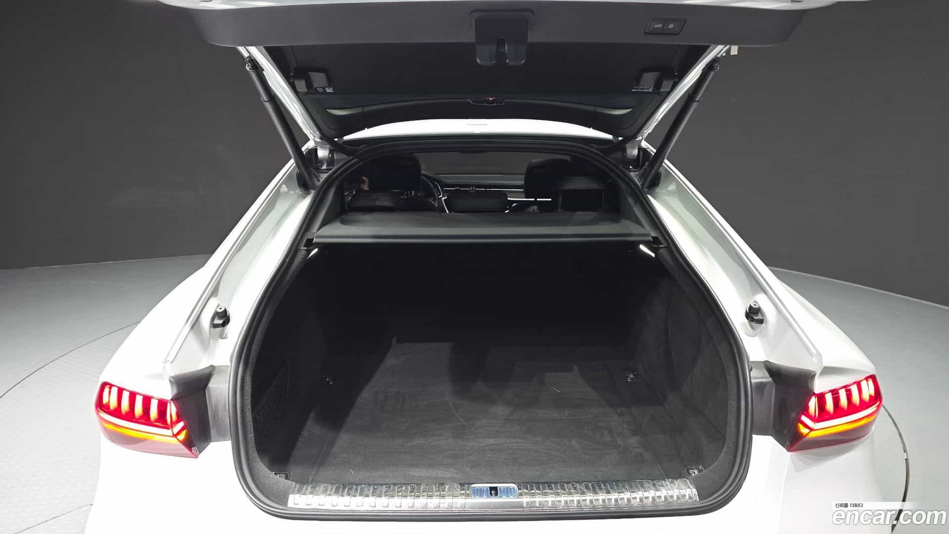 A7 Audi 2022.5-OPTION-024