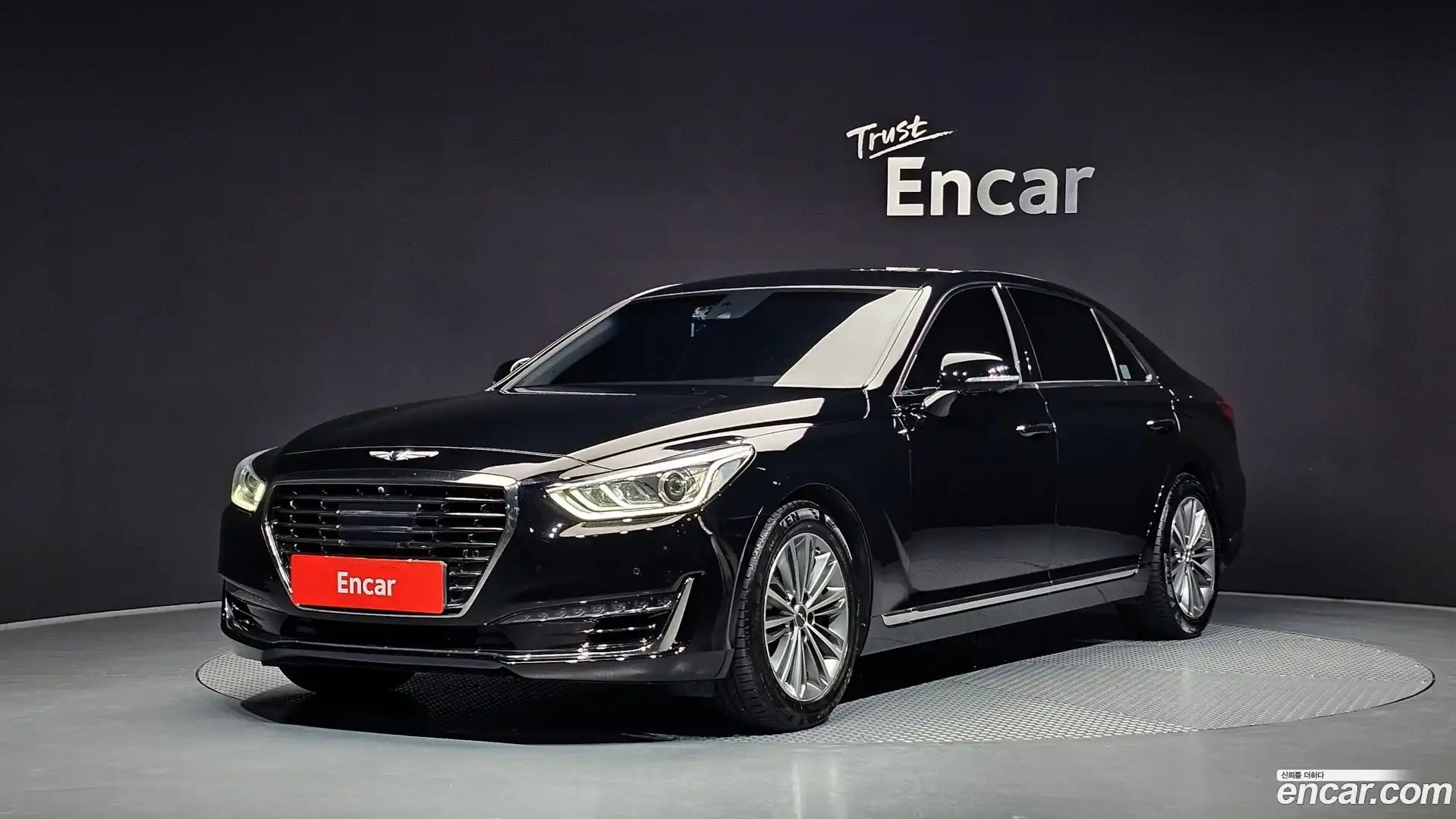 EQ900 Genesis 2016.10-OUTER-001