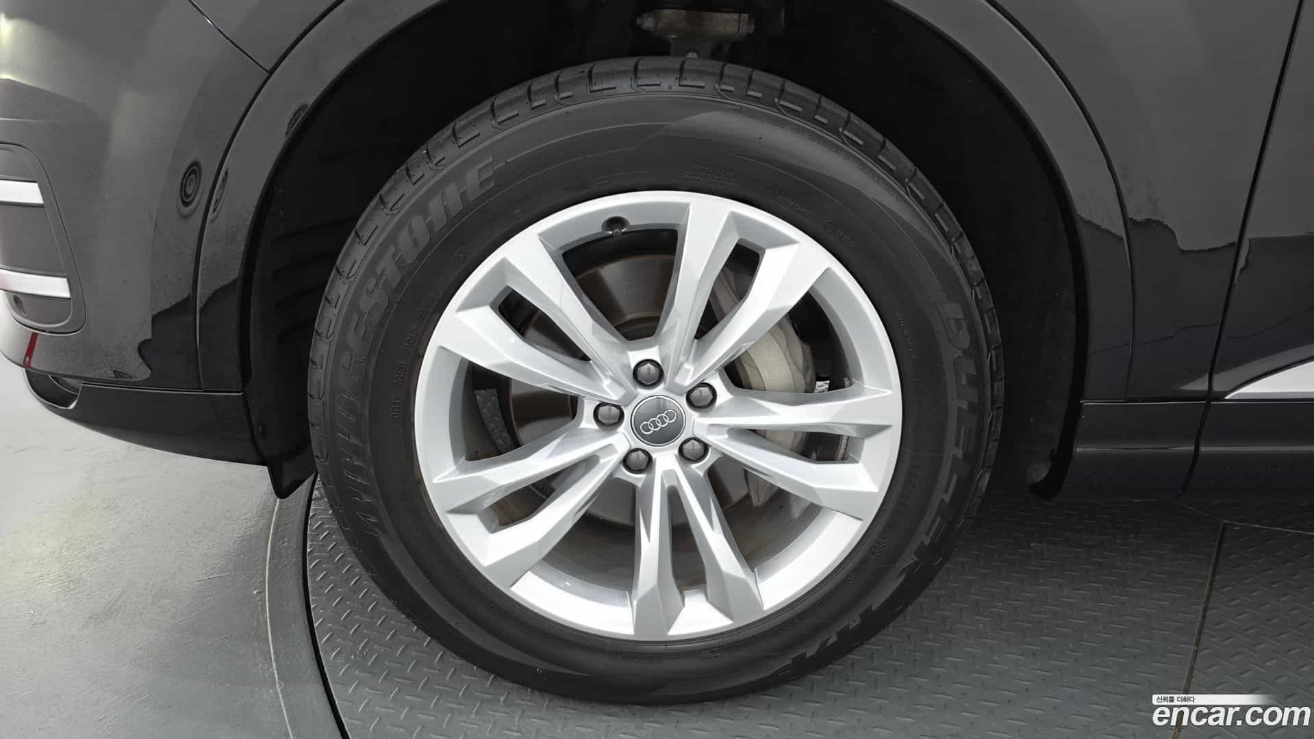 Q7 Audi 2019.9-OUTER-005