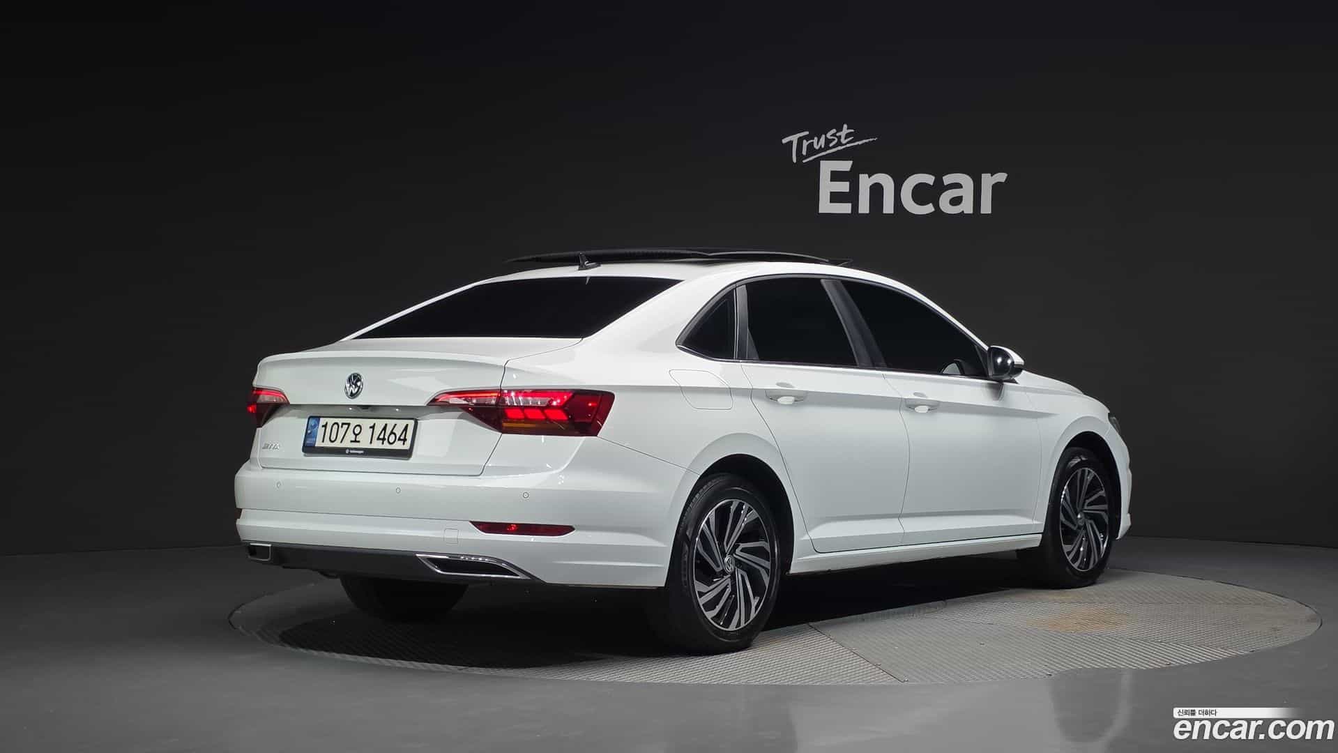 Jetta Volkswagen 2021.11-OUTER-002