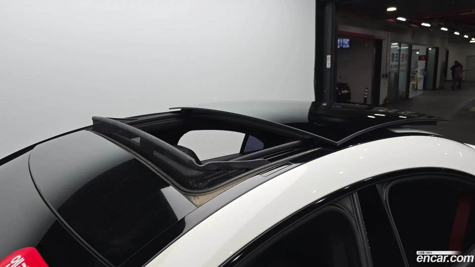 CLA-Class Mercedes-Benz 2017.10-OPTION-023