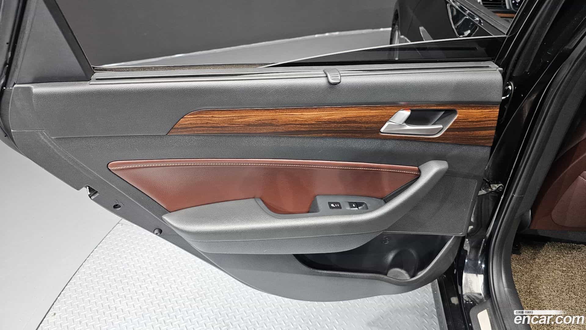 Sonata Hyundai 2017.8-INNER-035