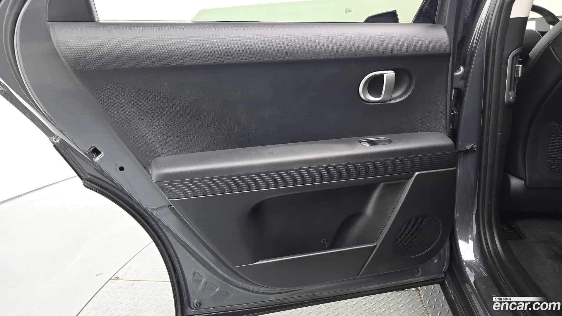 Ioniq5 Hyundai 2023.4-INNER-035