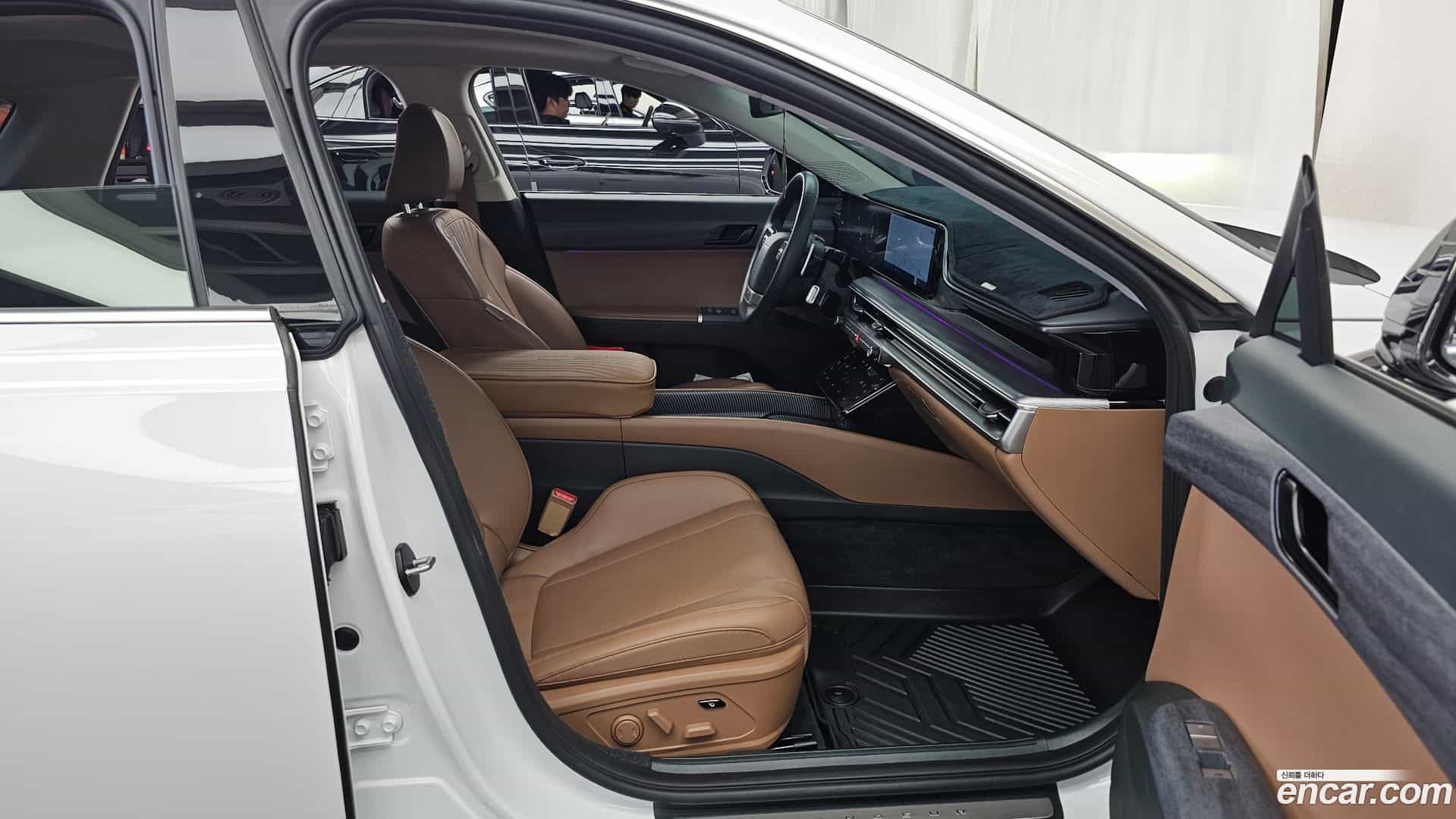 Grandeur Hyundai 2022.11-OPTION-015