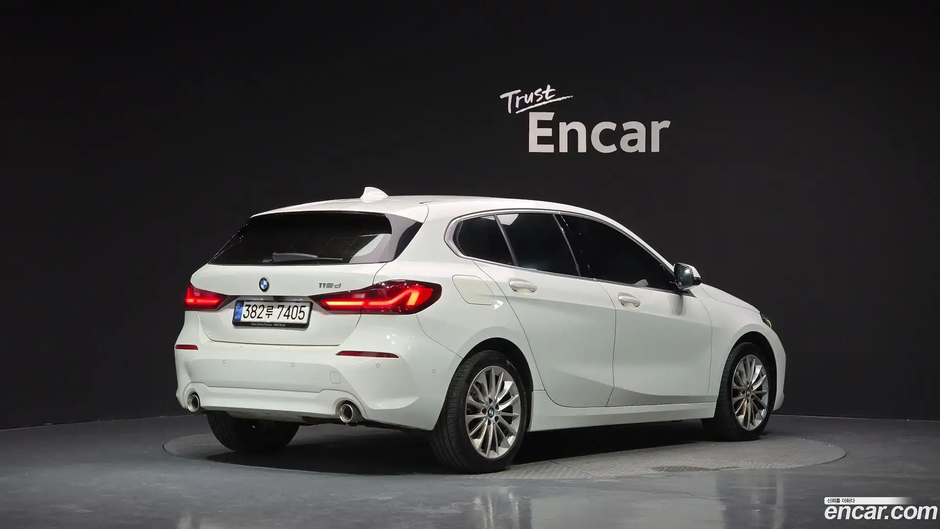 1-Series BMW 2021.0-OUTER-002