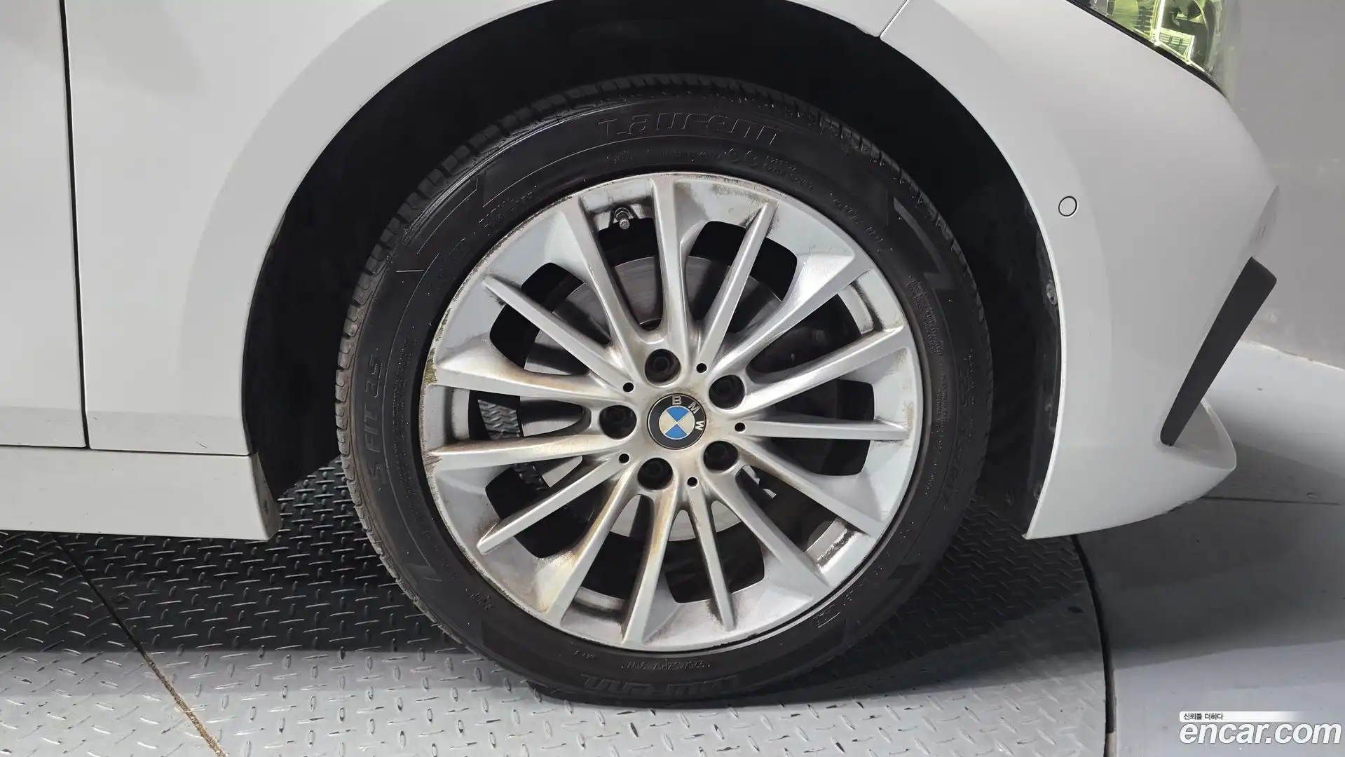 1-Series BMW 2021.0-OUTER-031
