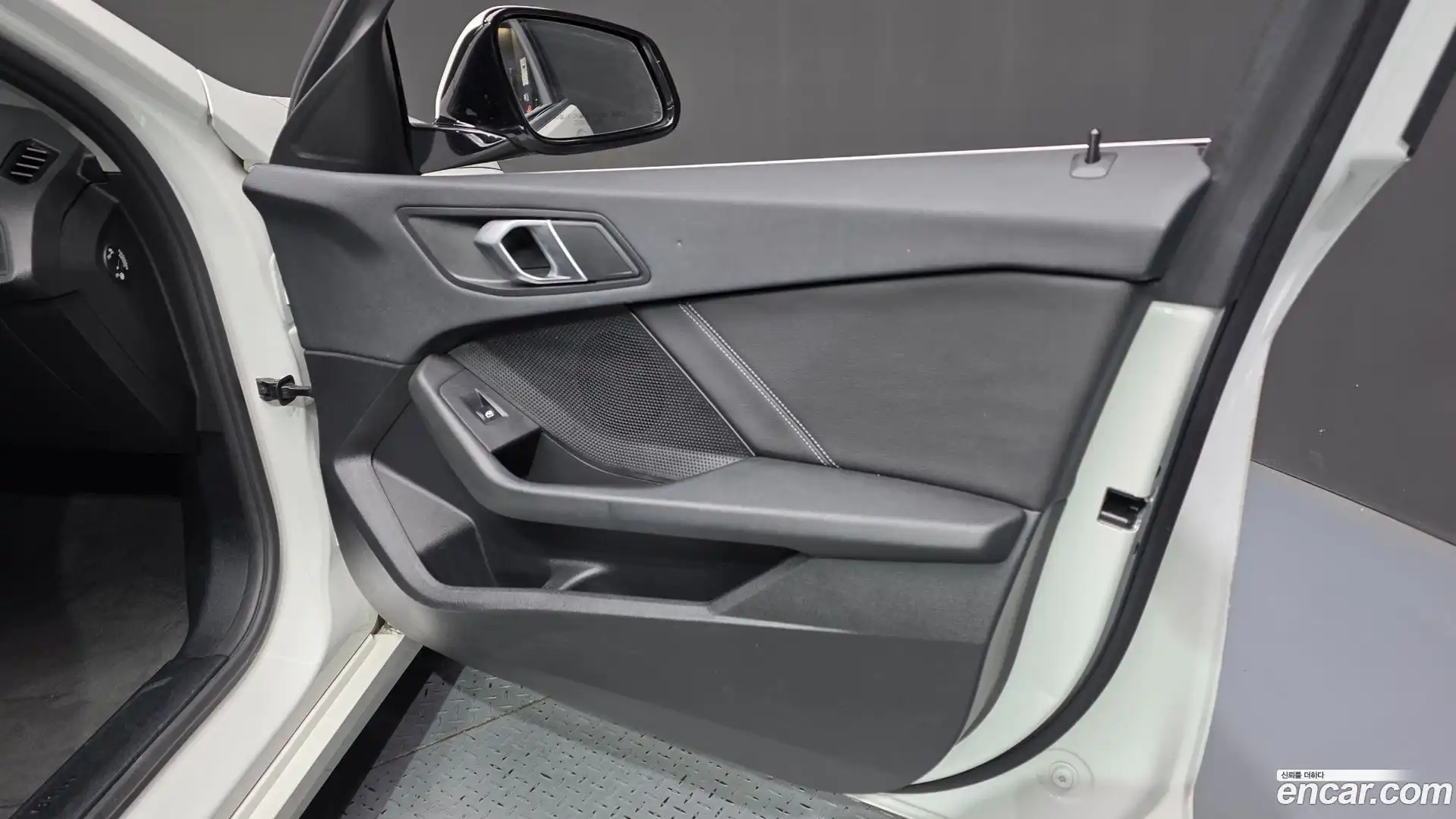 1-Series BMW 2021.0-INNER-034