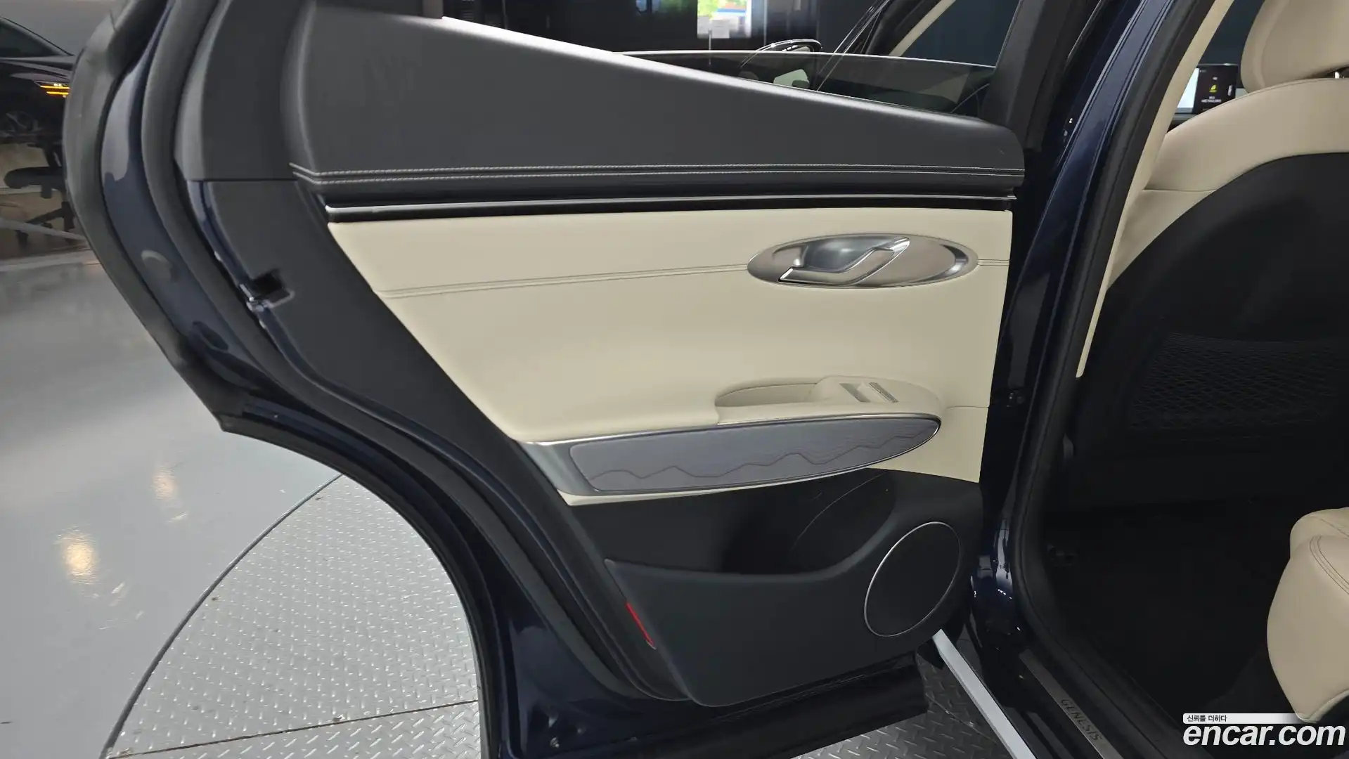 GV70 Genesis 2022.7-INNER-035