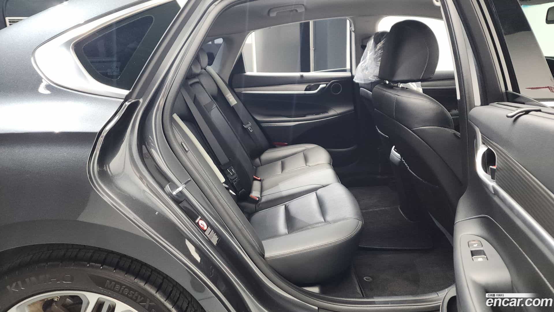 Grandeur Hyundai 2019.9-OPTION-015