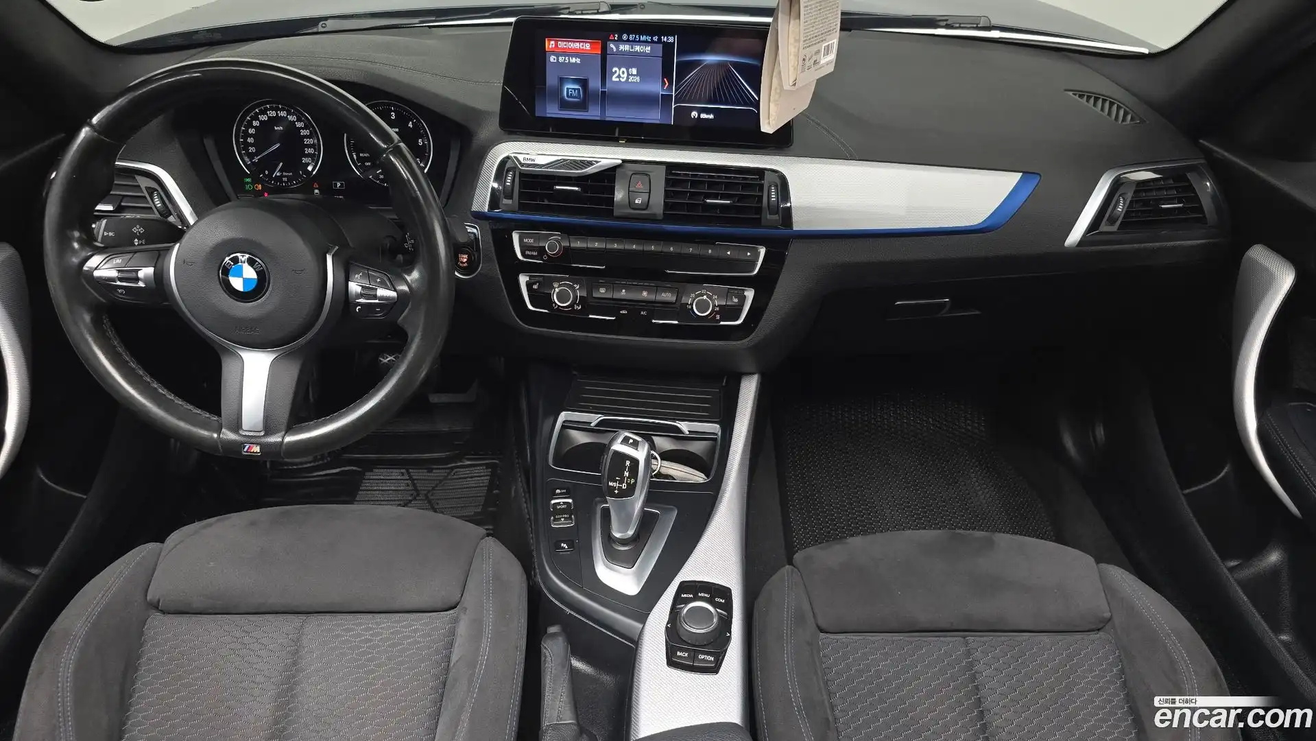 1-Series BMW 2017.10-INNER-007