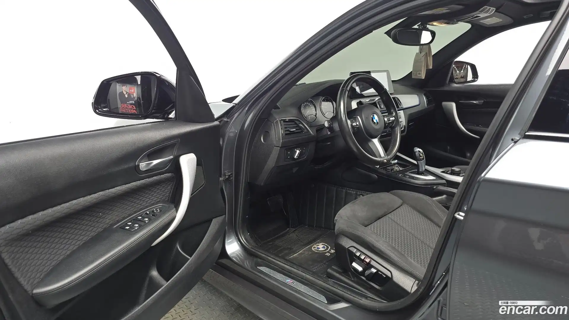 1-Series BMW 2017.10-INNER-010