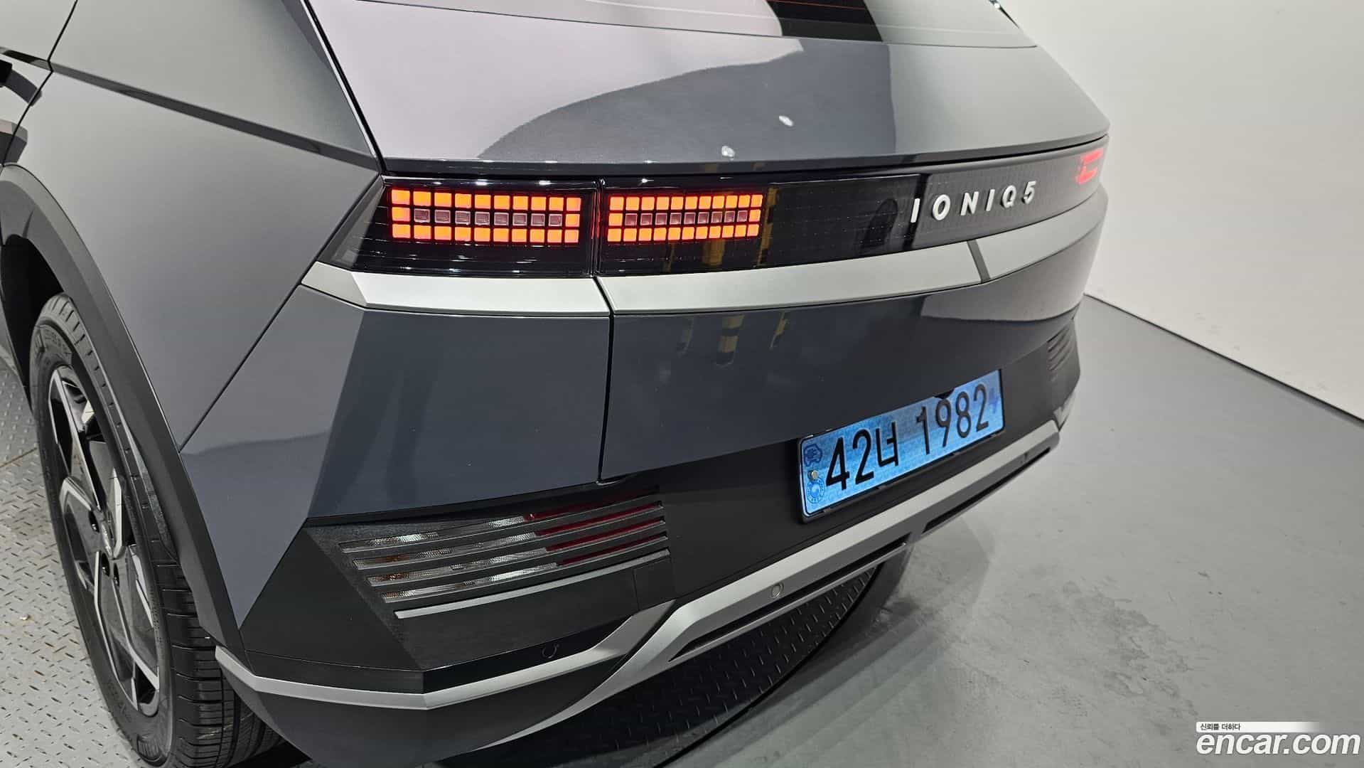 Ioniq5 Hyundai 2023.4-OUTER-033